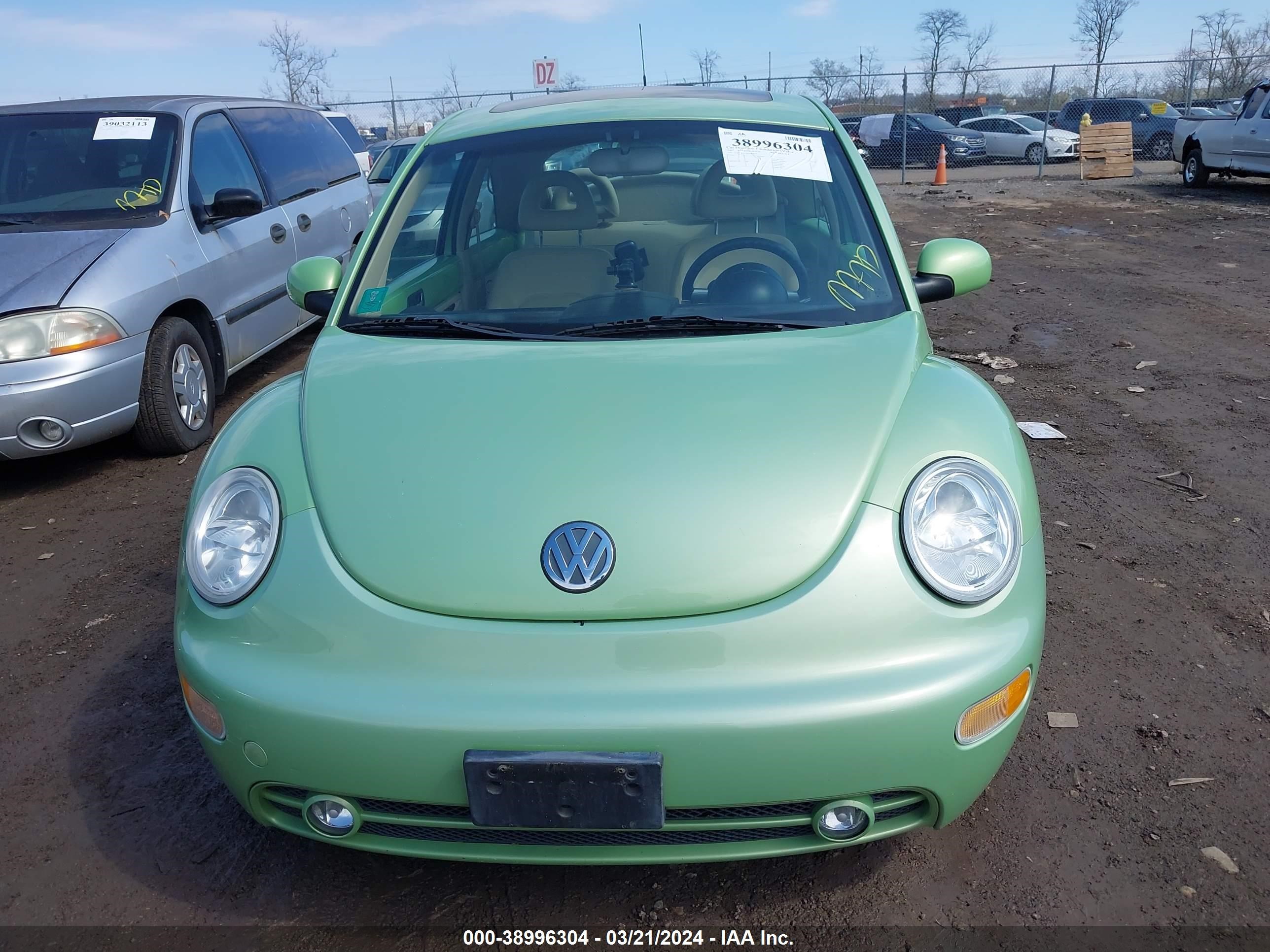 Photo 5 VIN: 3VWCB21C01M469077 - VOLKSWAGEN BEETLE 