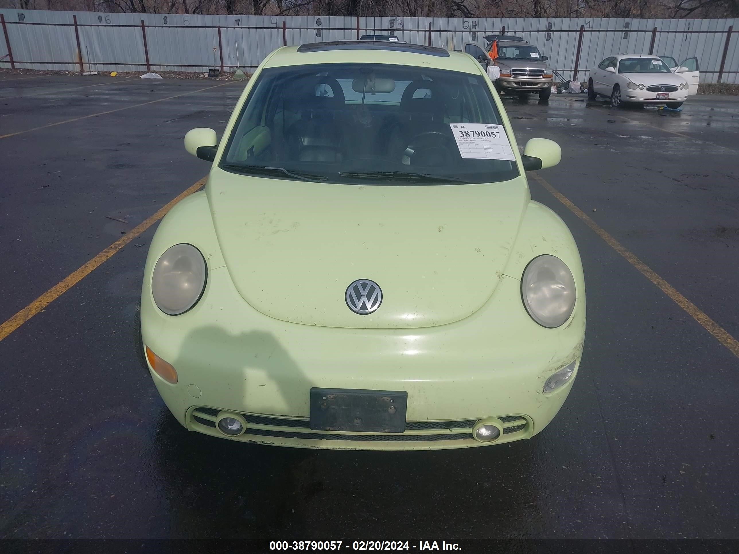 Photo 5 VIN: 3VWCB21C11M470609 - VOLKSWAGEN BEETLE 