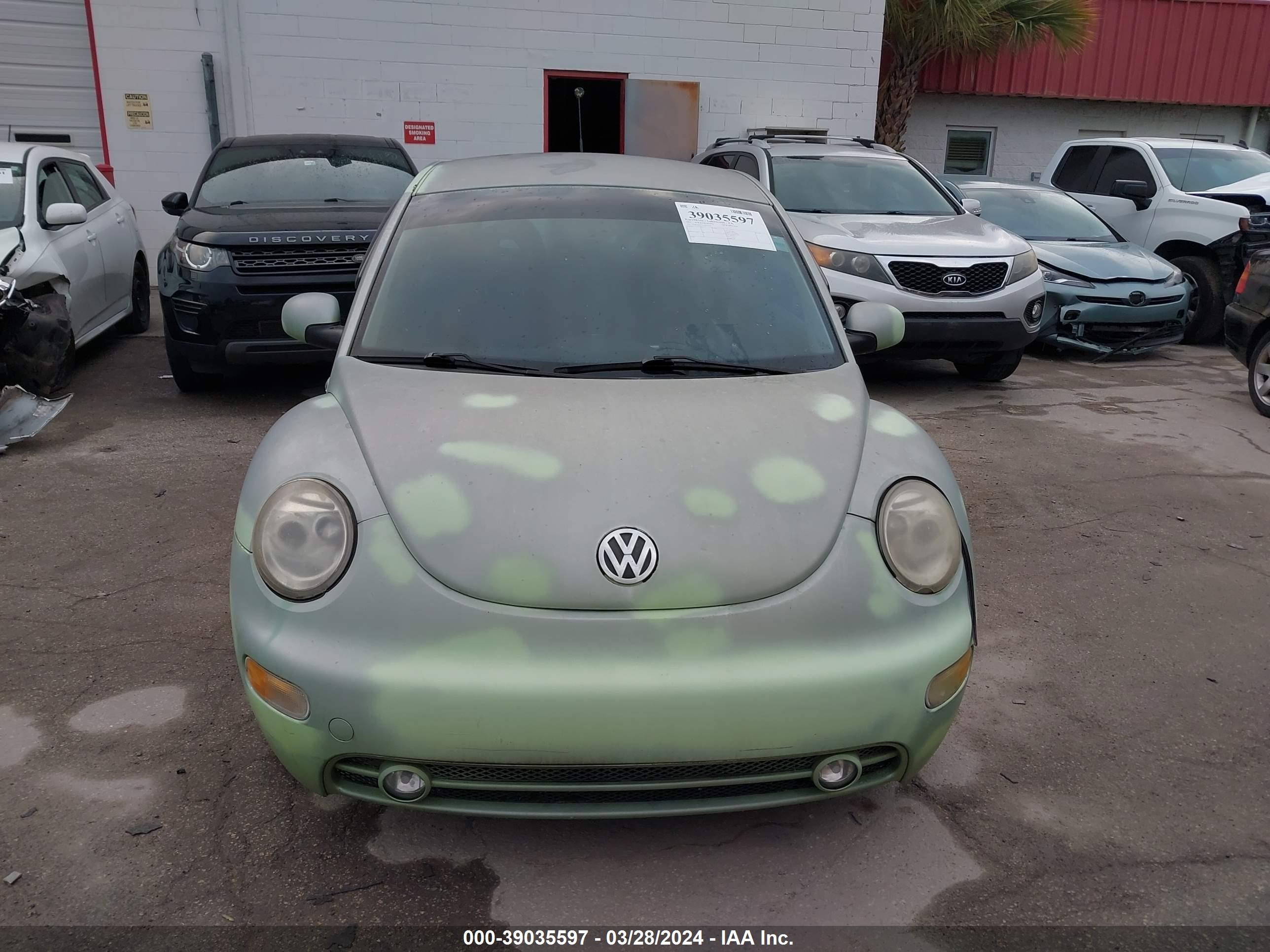 Photo 11 VIN: 3VWCB21C61M470329 - VOLKSWAGEN BEETLE 