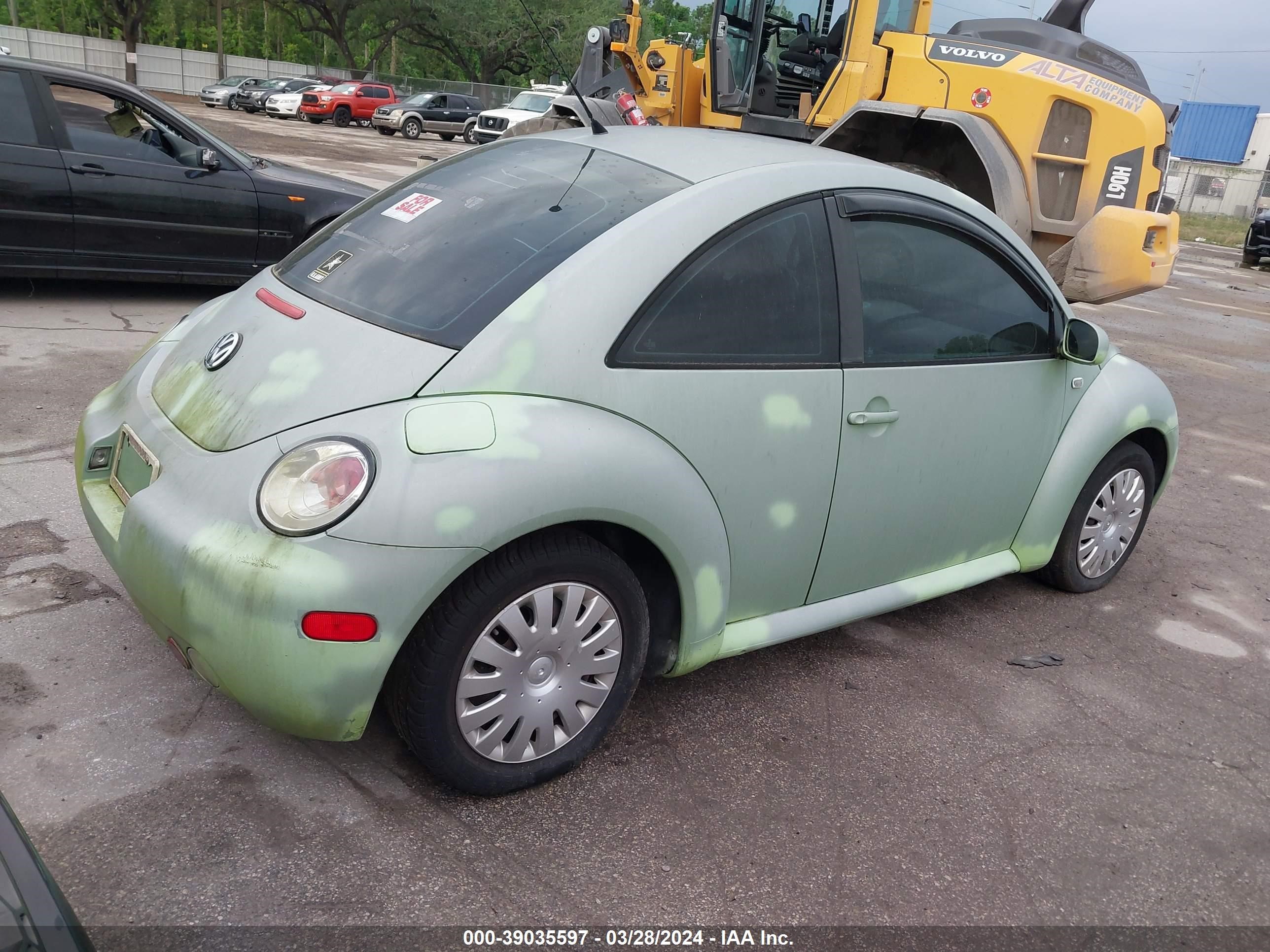 Photo 3 VIN: 3VWCB21C61M470329 - VOLKSWAGEN BEETLE 