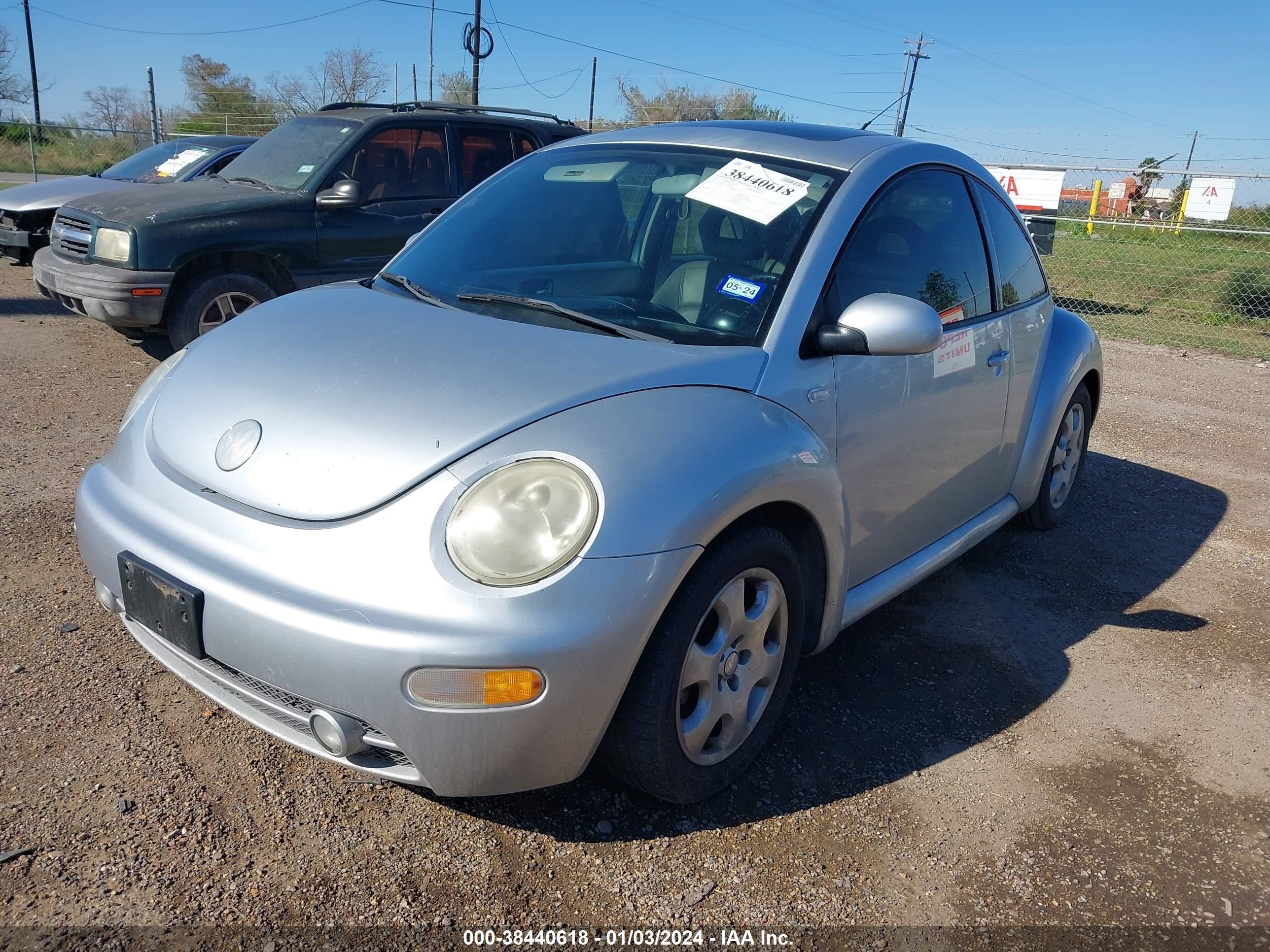 Photo 1 VIN: 3VWCB21C62M442936 - VOLKSWAGEN BEETLE 