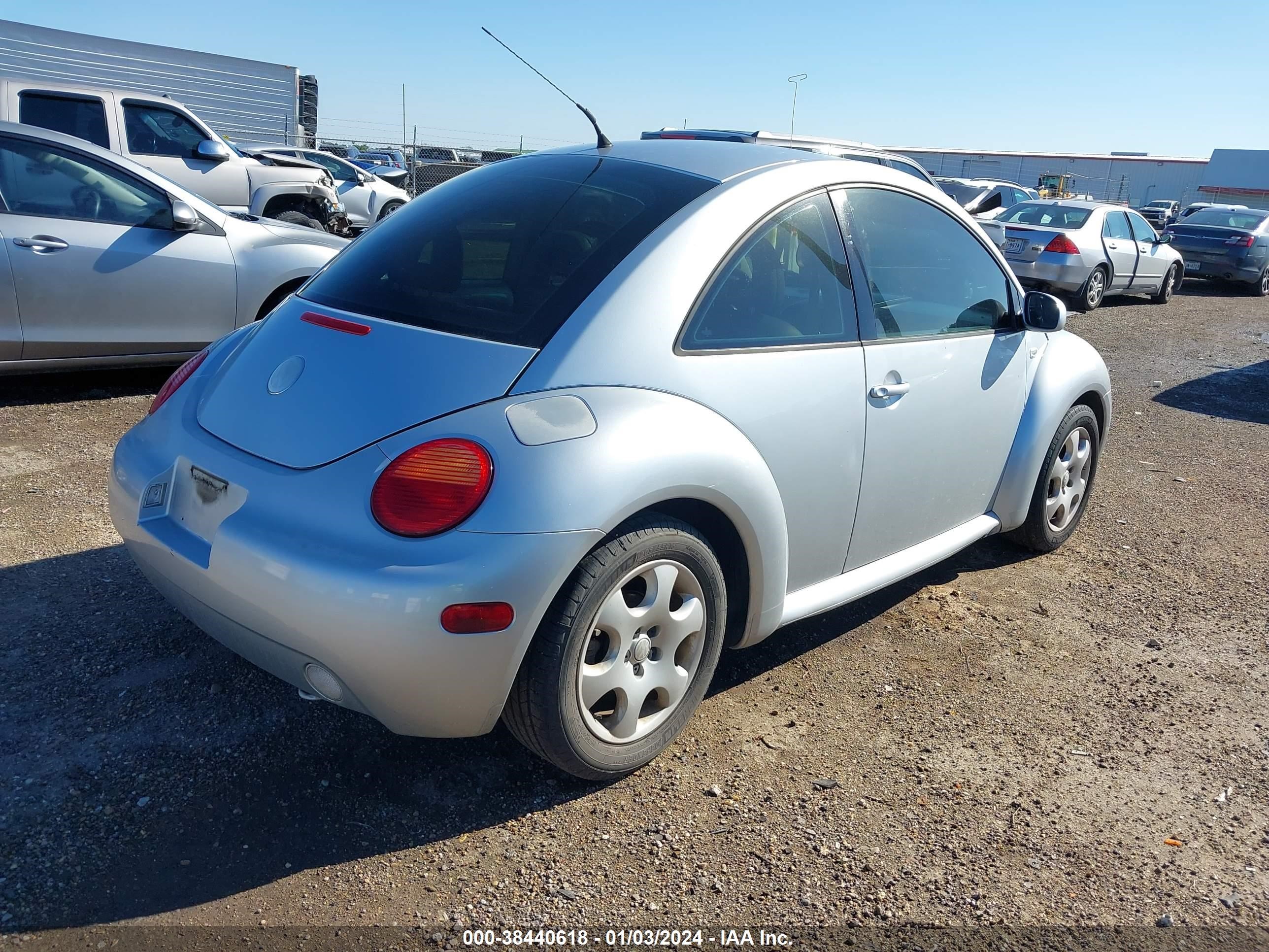 Photo 3 VIN: 3VWCB21C62M442936 - VOLKSWAGEN BEETLE 