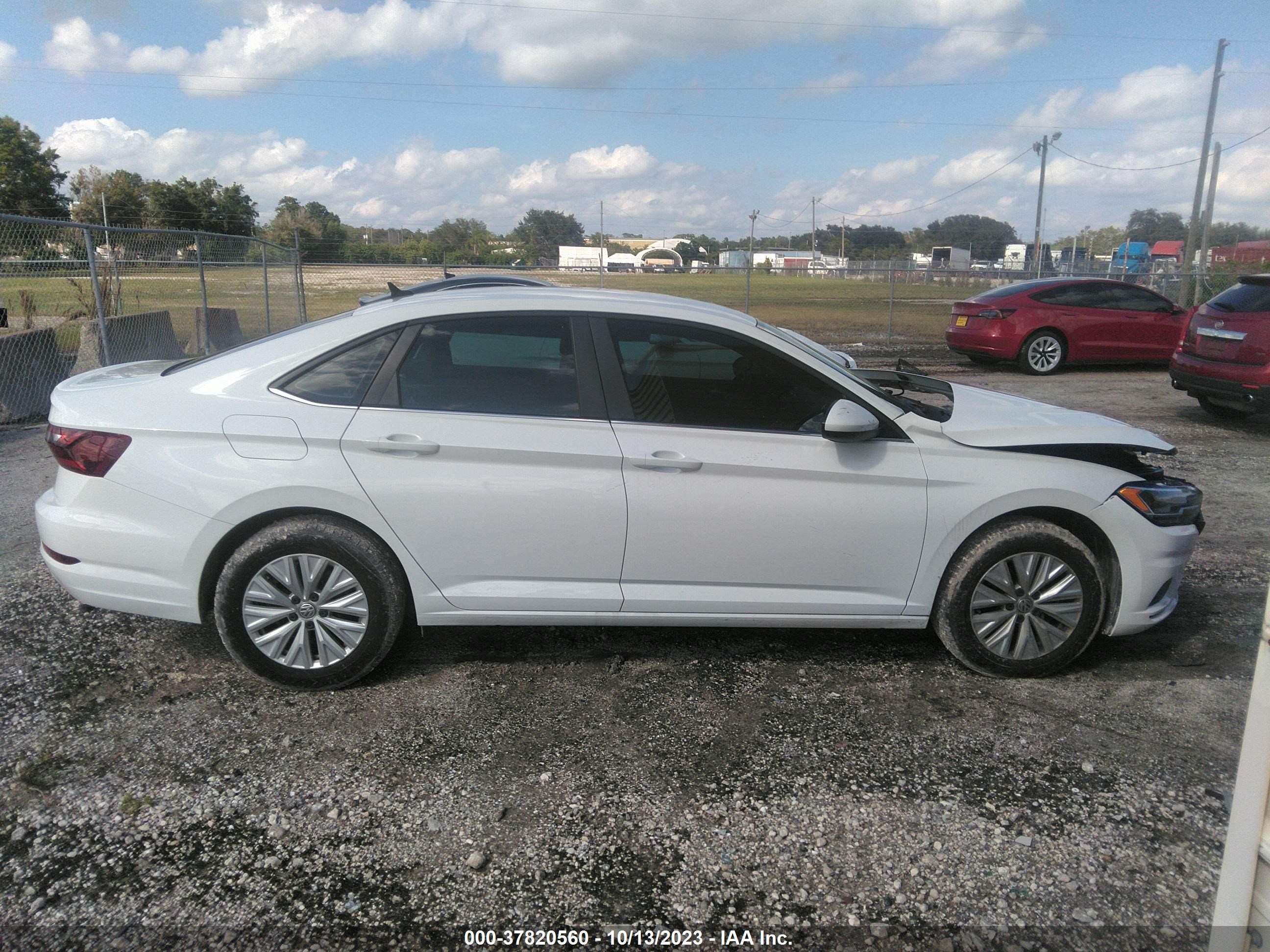 Photo 11 VIN: 3VWCB7BU1LM040683 - VOLKSWAGEN JETTA 