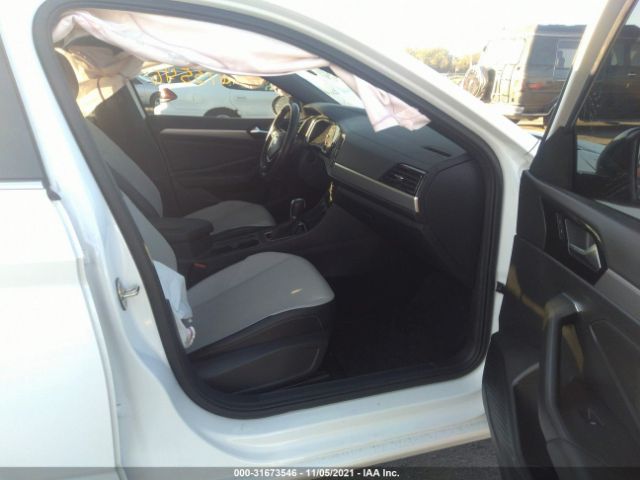 Photo 4 VIN: 3VWCB7BU2KM215554 - VOLKSWAGEN JETTA 