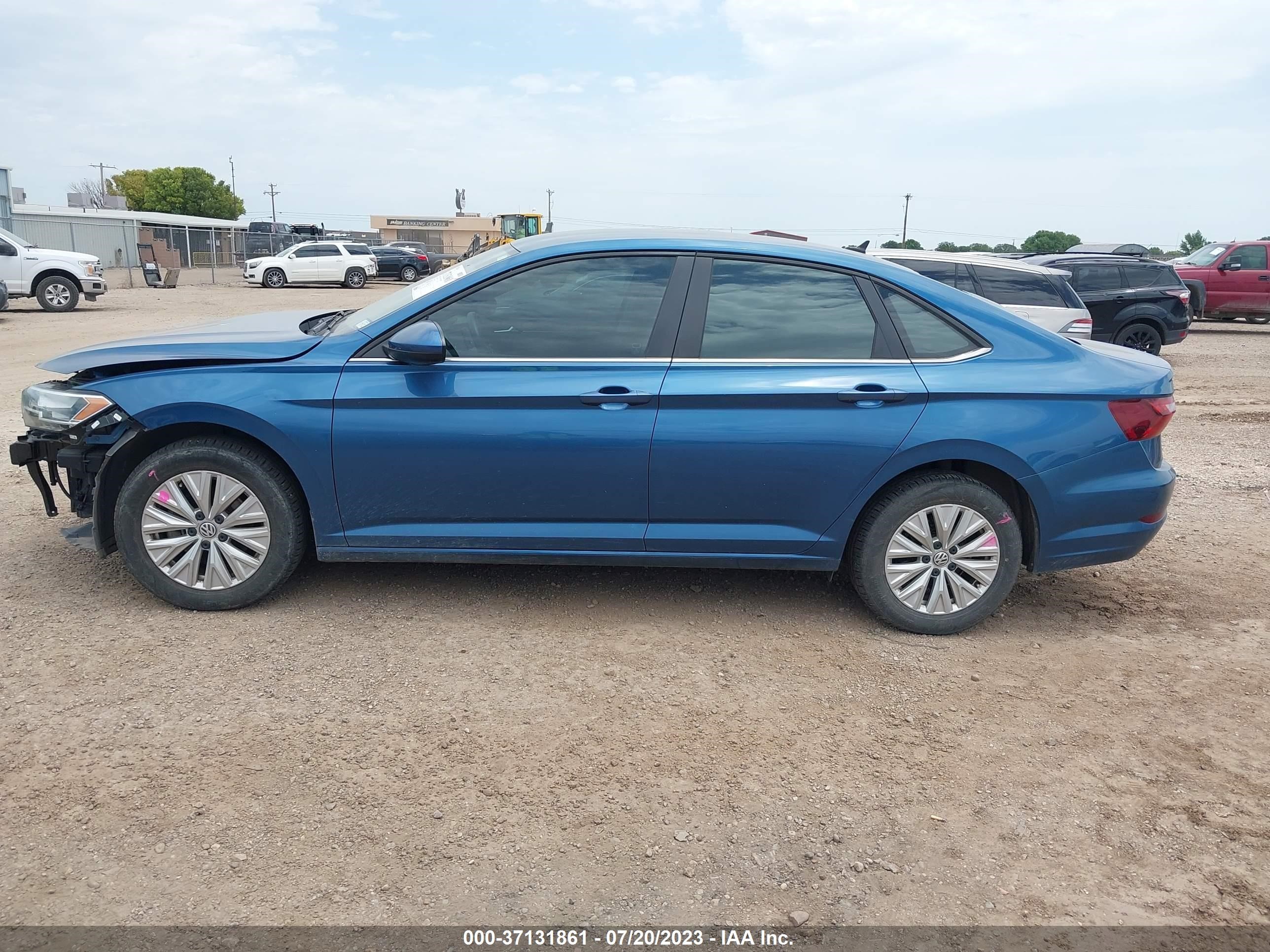 Photo 13 VIN: 3VWCB7BU2LM053989 - VOLKSWAGEN JETTA 