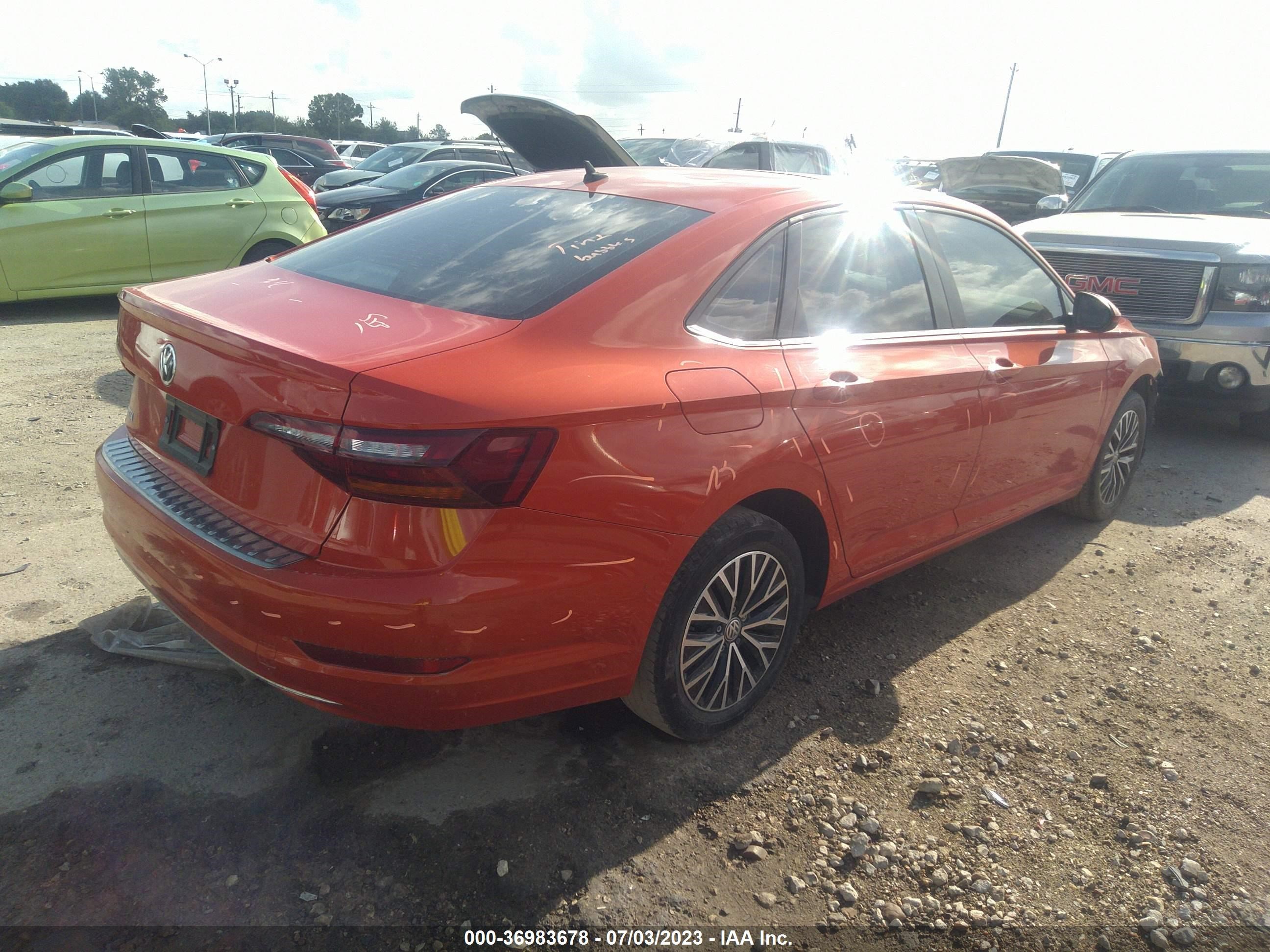 Photo 3 VIN: 3VWCB7BU3KM142002 - VOLKSWAGEN JETTA 