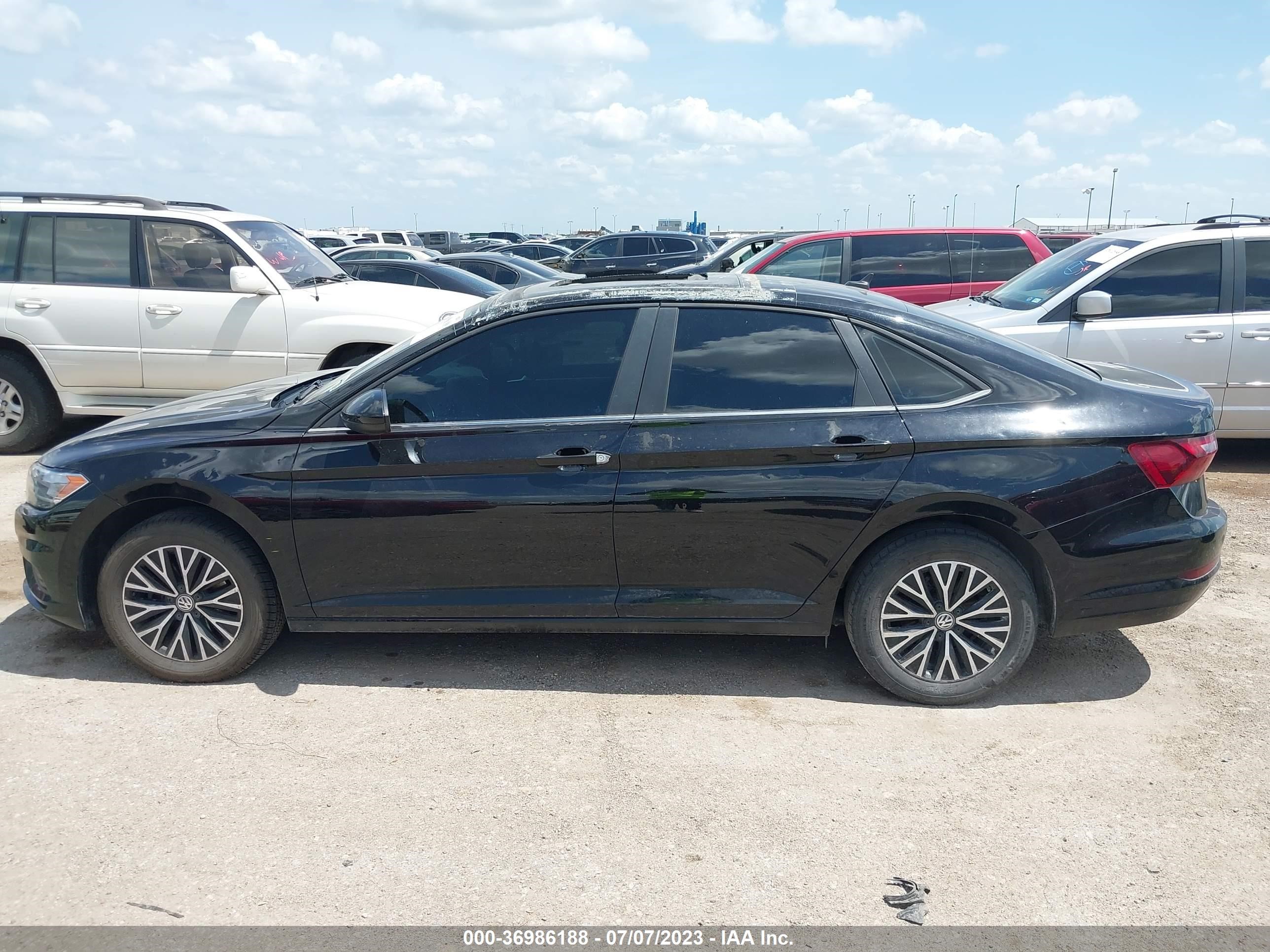 Photo 13 VIN: 3VWCB7BU3LM006387 - VOLKSWAGEN JETTA 