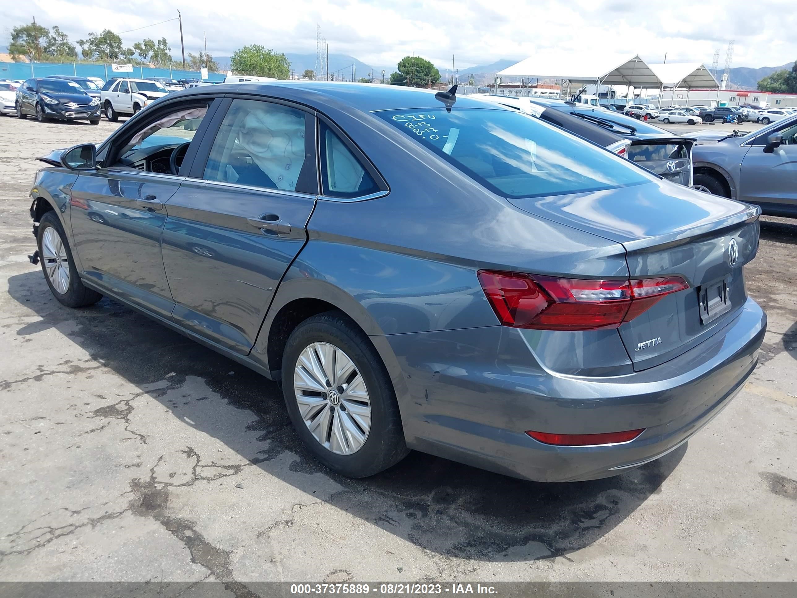 Photo 2 VIN: 3VWCB7BU4LM003398 - VOLKSWAGEN JETTA 