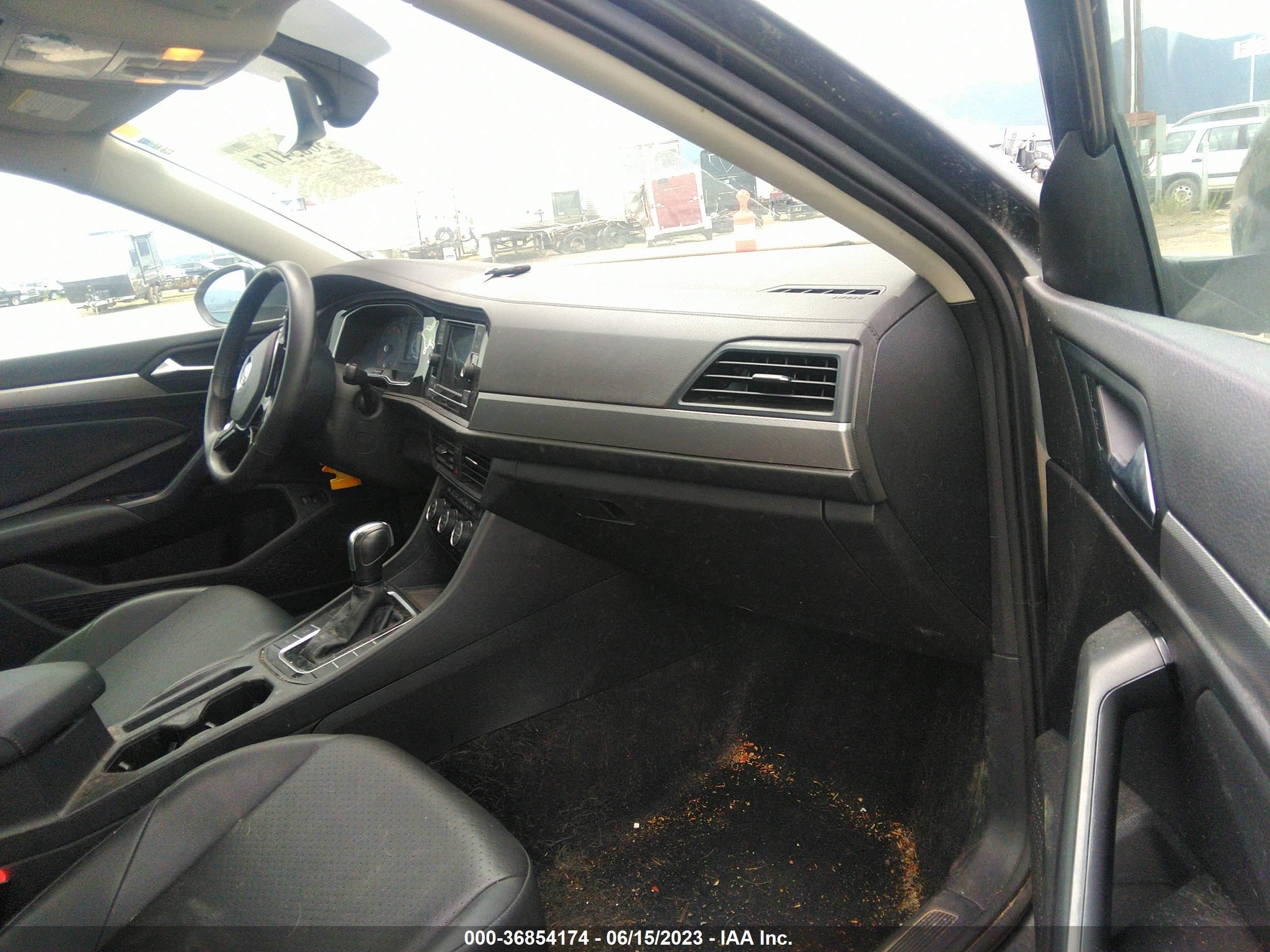 Photo 4 VIN: 3VWCB7BU4LM040709 - VOLKSWAGEN JETTA 