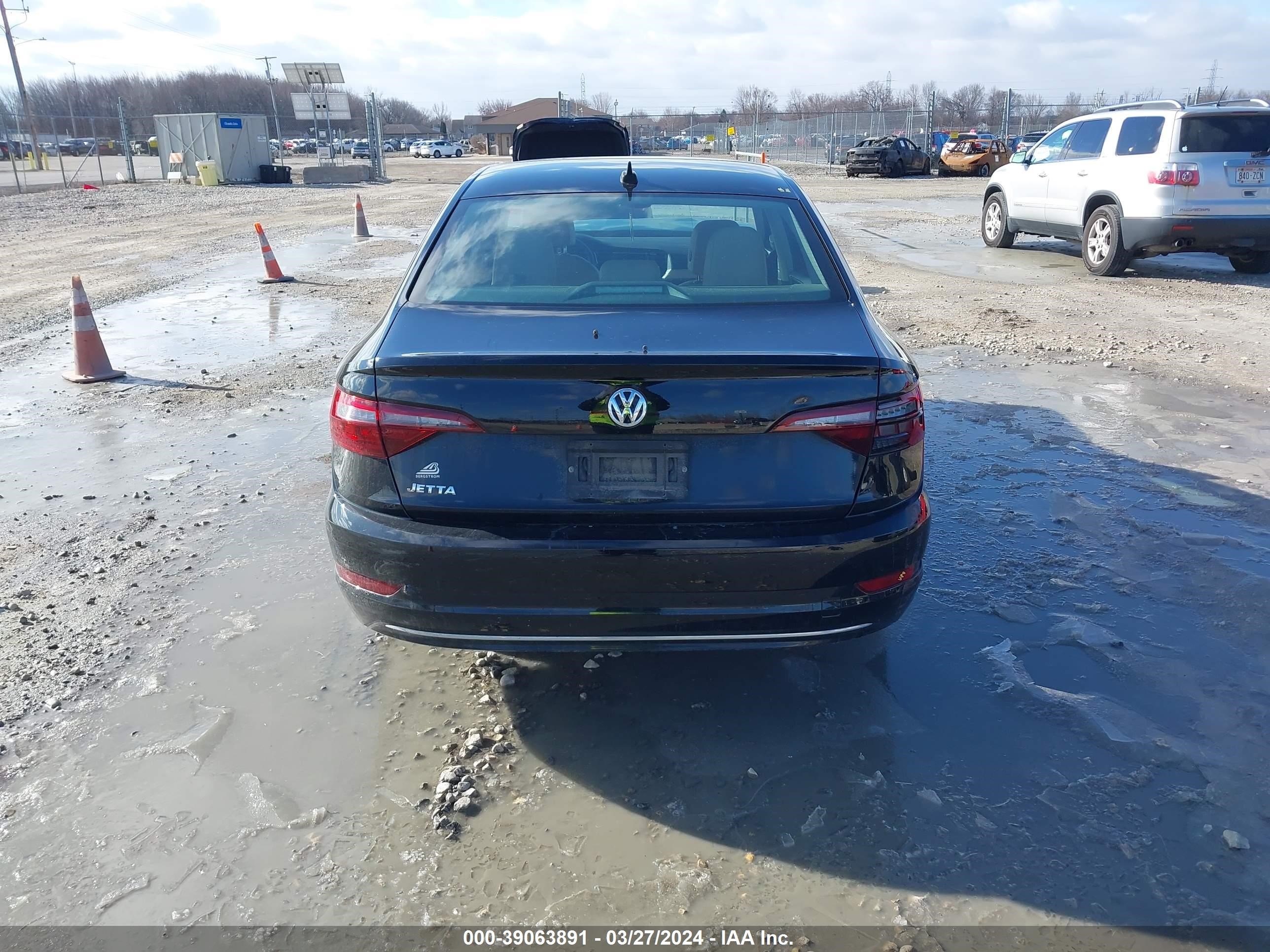 Photo 16 VIN: 3VWCB7BU7LM054703 - VOLKSWAGEN JETTA 