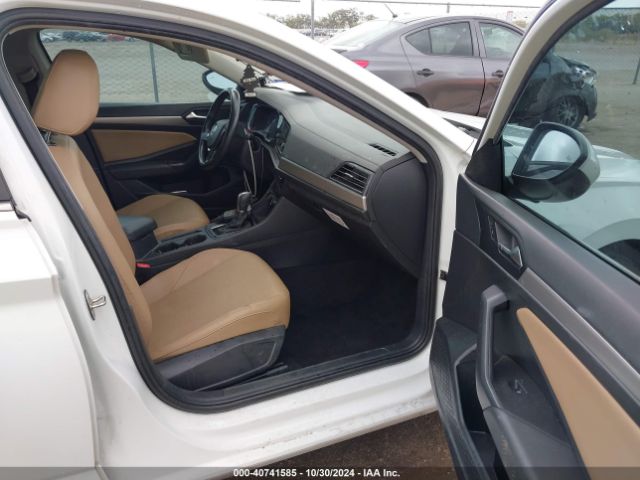 Photo 4 VIN: 3VWCB7BU8KM240281 - VOLKSWAGEN JETTA 