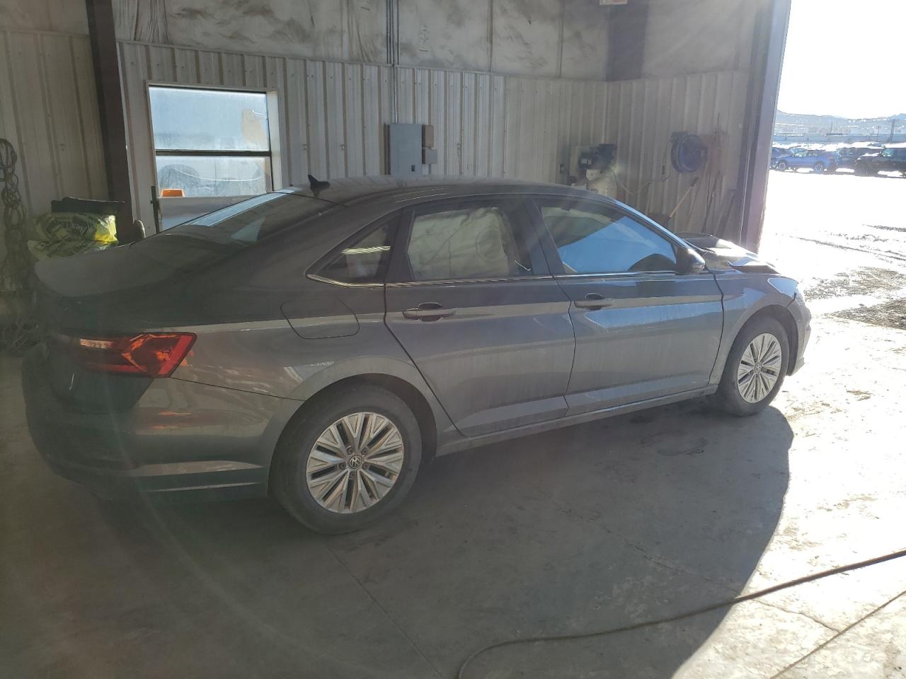 Photo 2 VIN: 3VWCB7BU9LM075133 - VOLKSWAGEN JETTA 