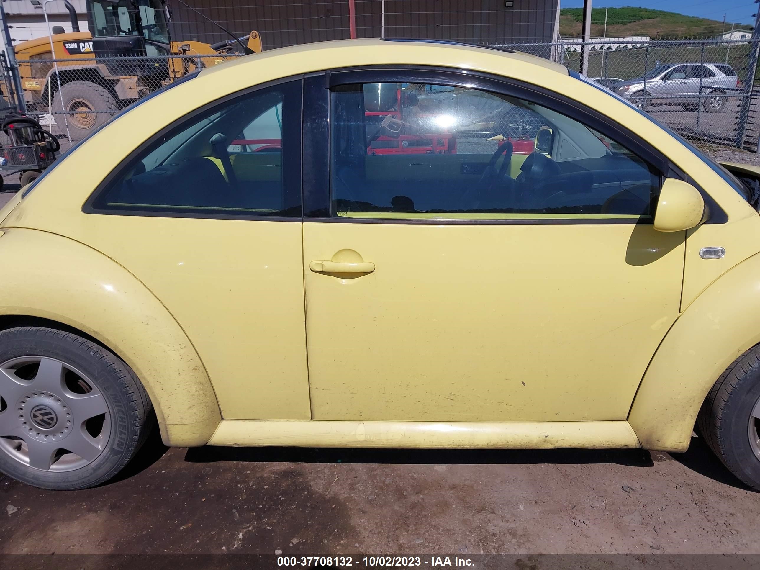 Photo 13 VIN: 3VWCC21C01M405697 - VOLKSWAGEN BEETLE 