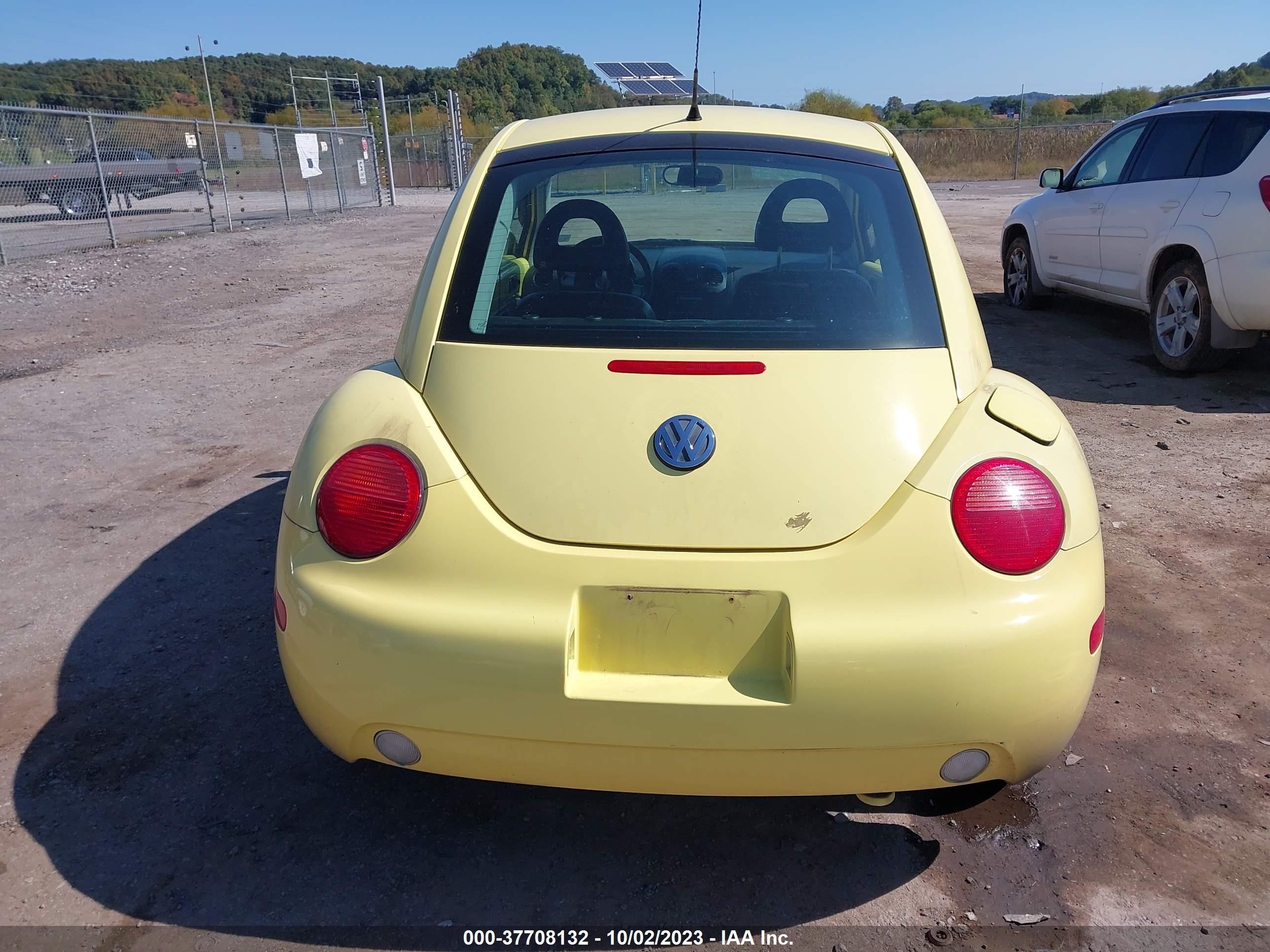 Photo 16 VIN: 3VWCC21C01M405697 - VOLKSWAGEN BEETLE 