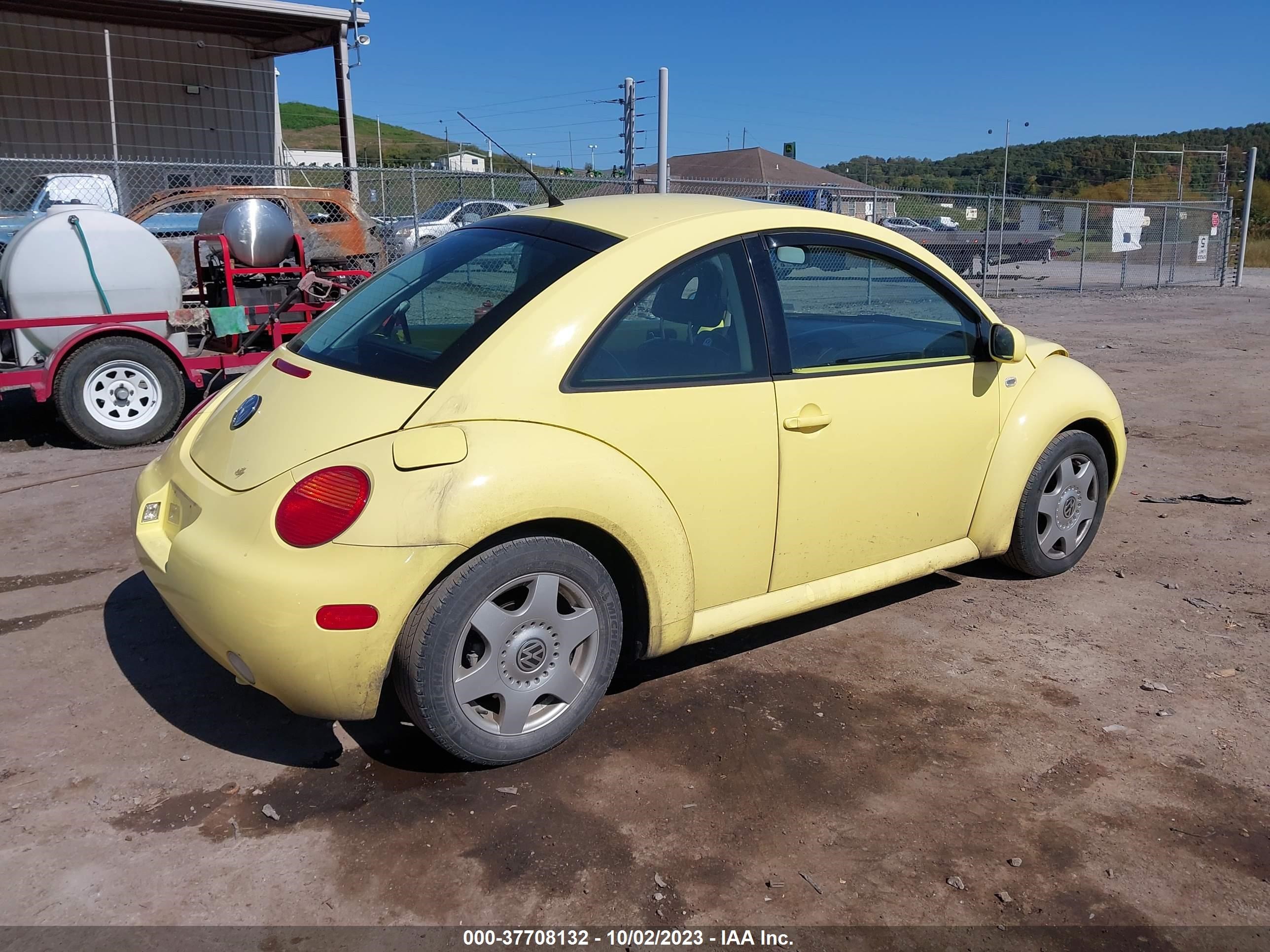 Photo 3 VIN: 3VWCC21C01M405697 - VOLKSWAGEN BEETLE 