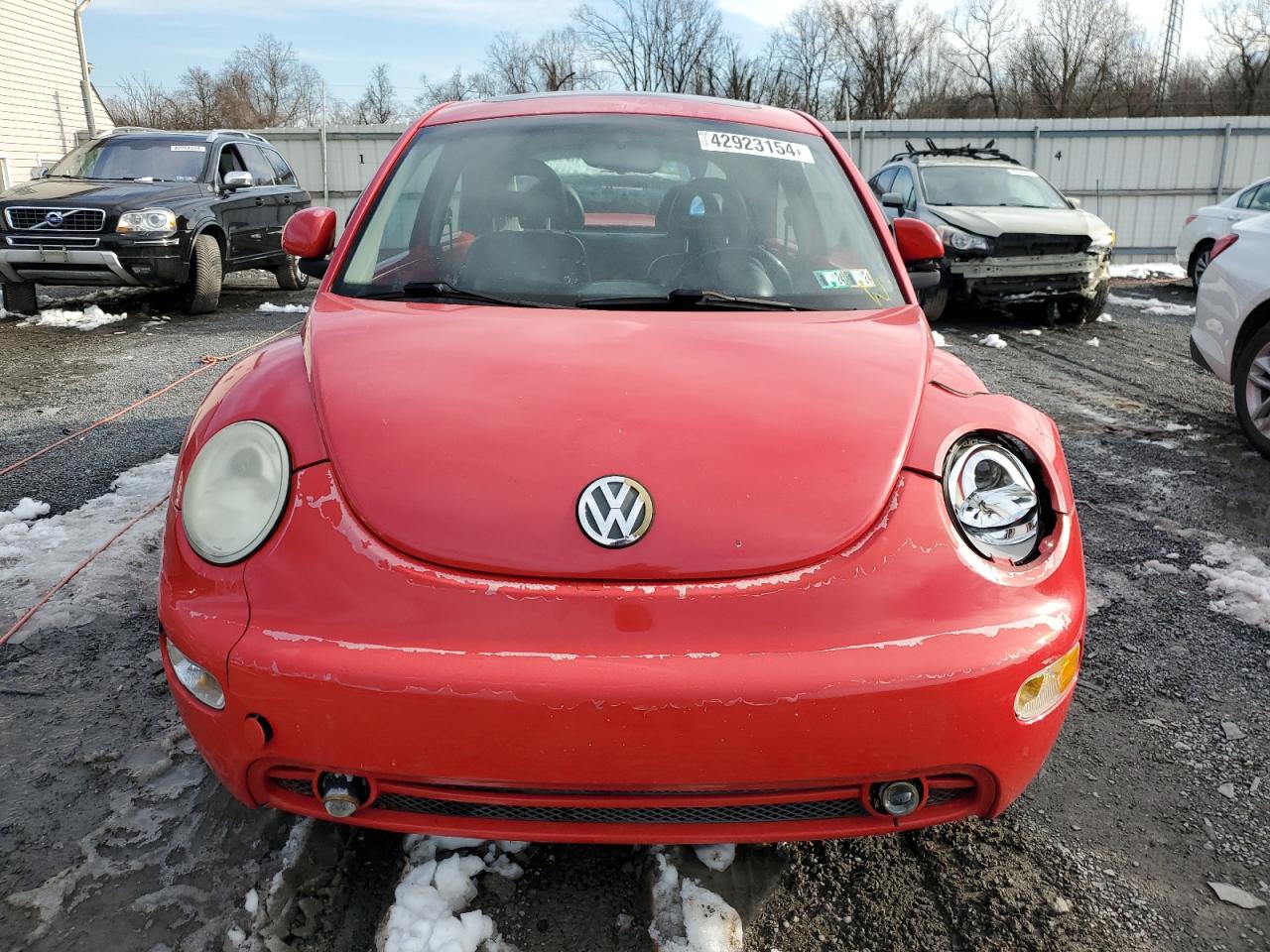 Photo 4 VIN: 3VWCC21C1YM440792 - VOLKSWAGEN BEETLE 