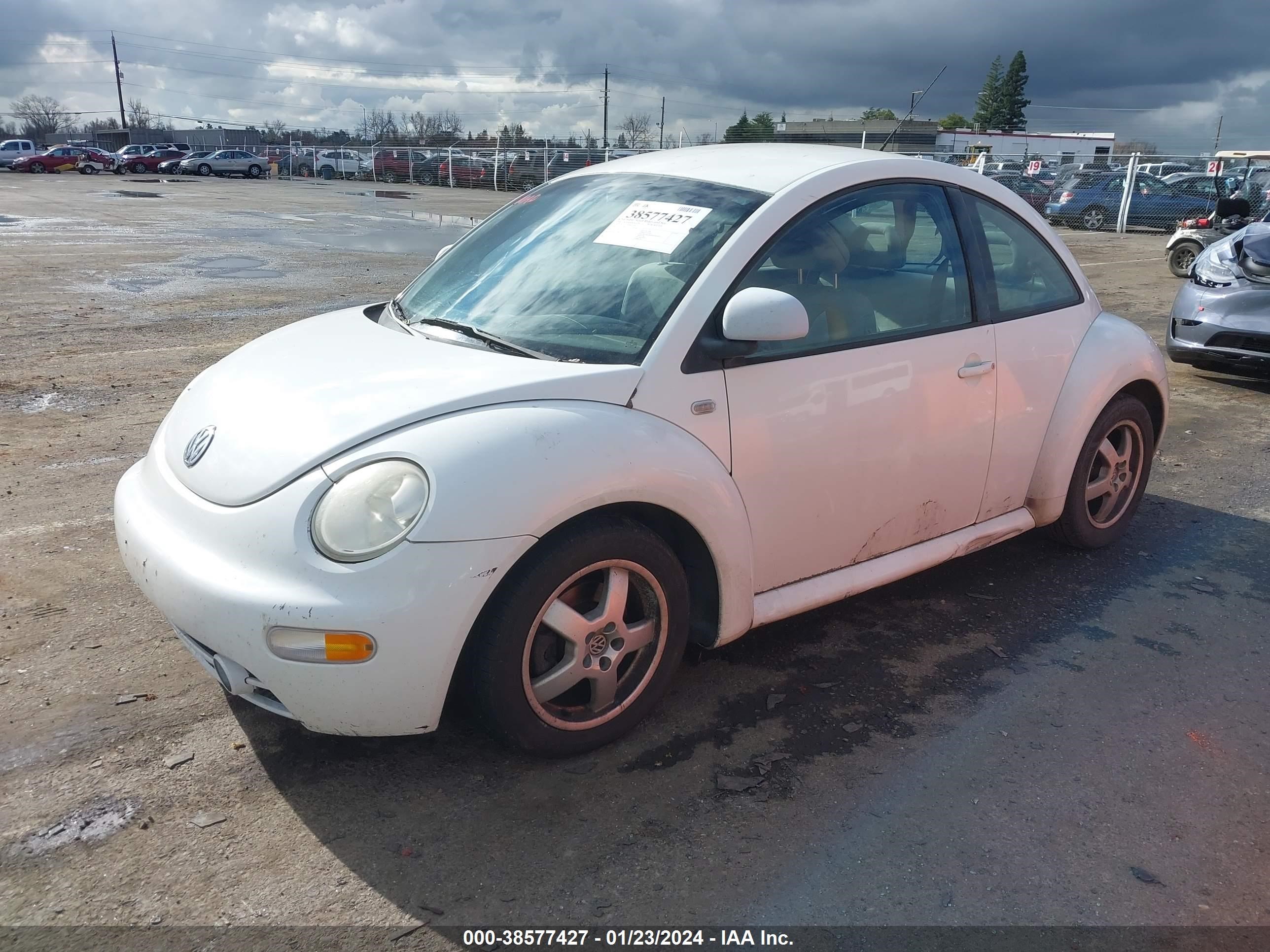 Photo 1 VIN: 3VWCC21C9XM430395 - VOLKSWAGEN BEETLE 