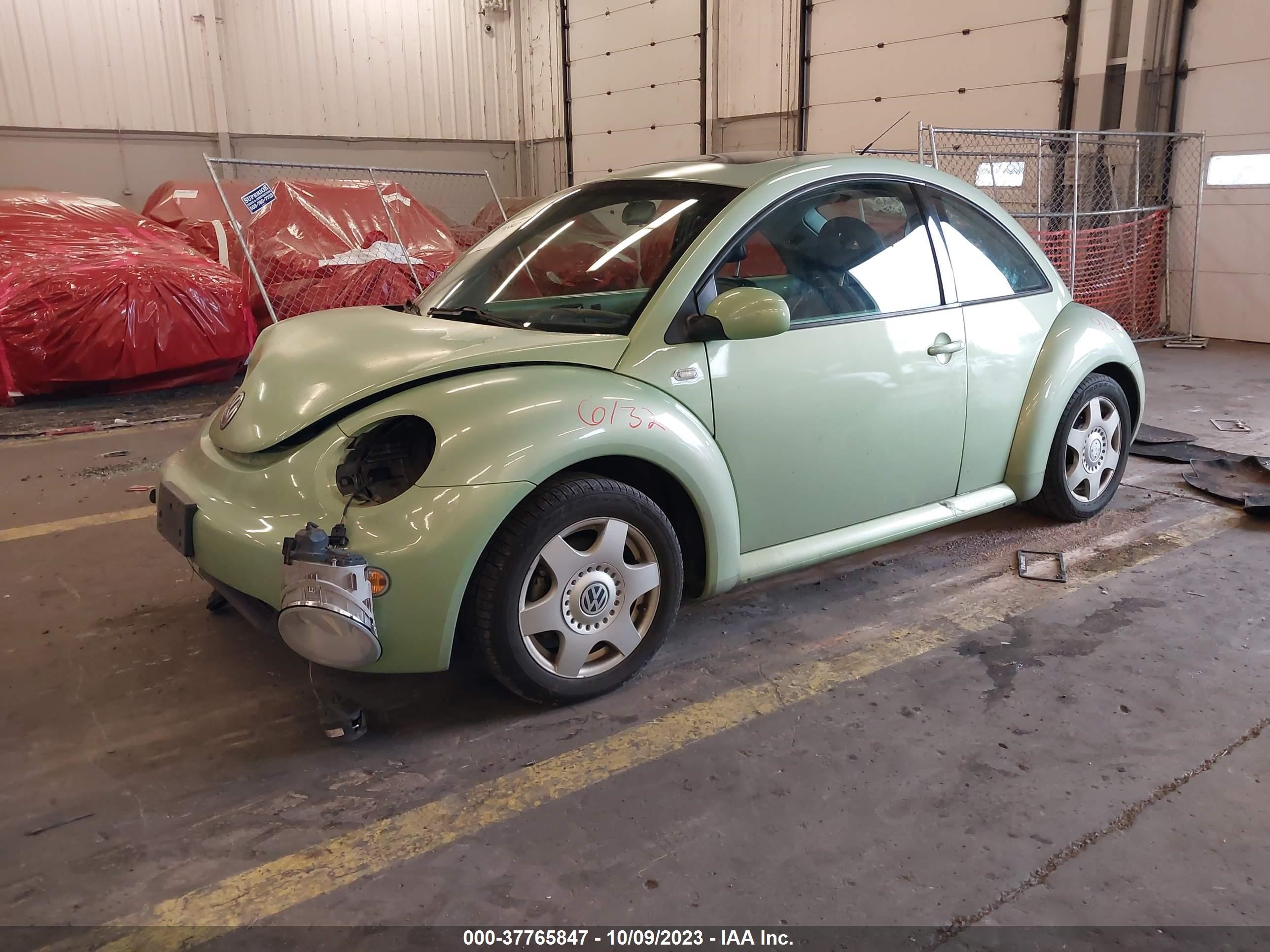 Photo 1 VIN: 3VWCC21CX1M418098 - VOLKSWAGEN BEETLE 