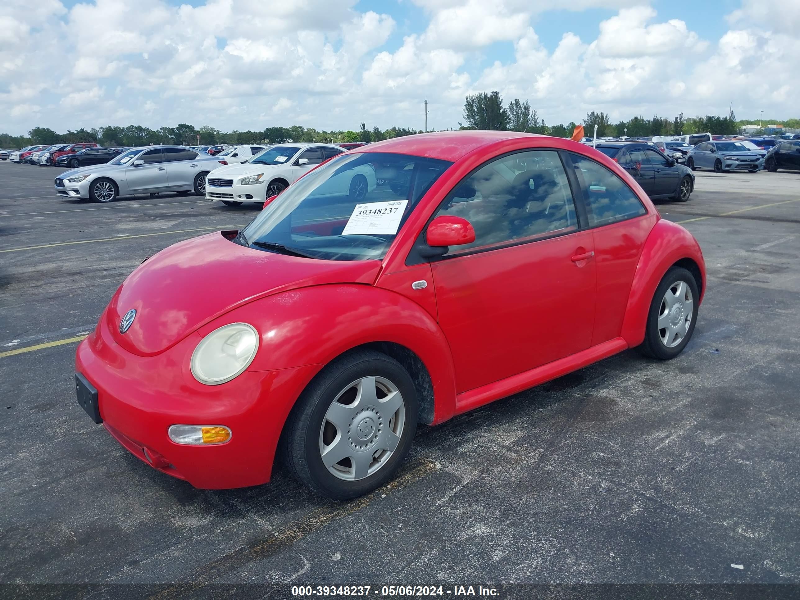 Photo 1 VIN: 3VWCC21CXXM415744 - VOLKSWAGEN BEETLE 