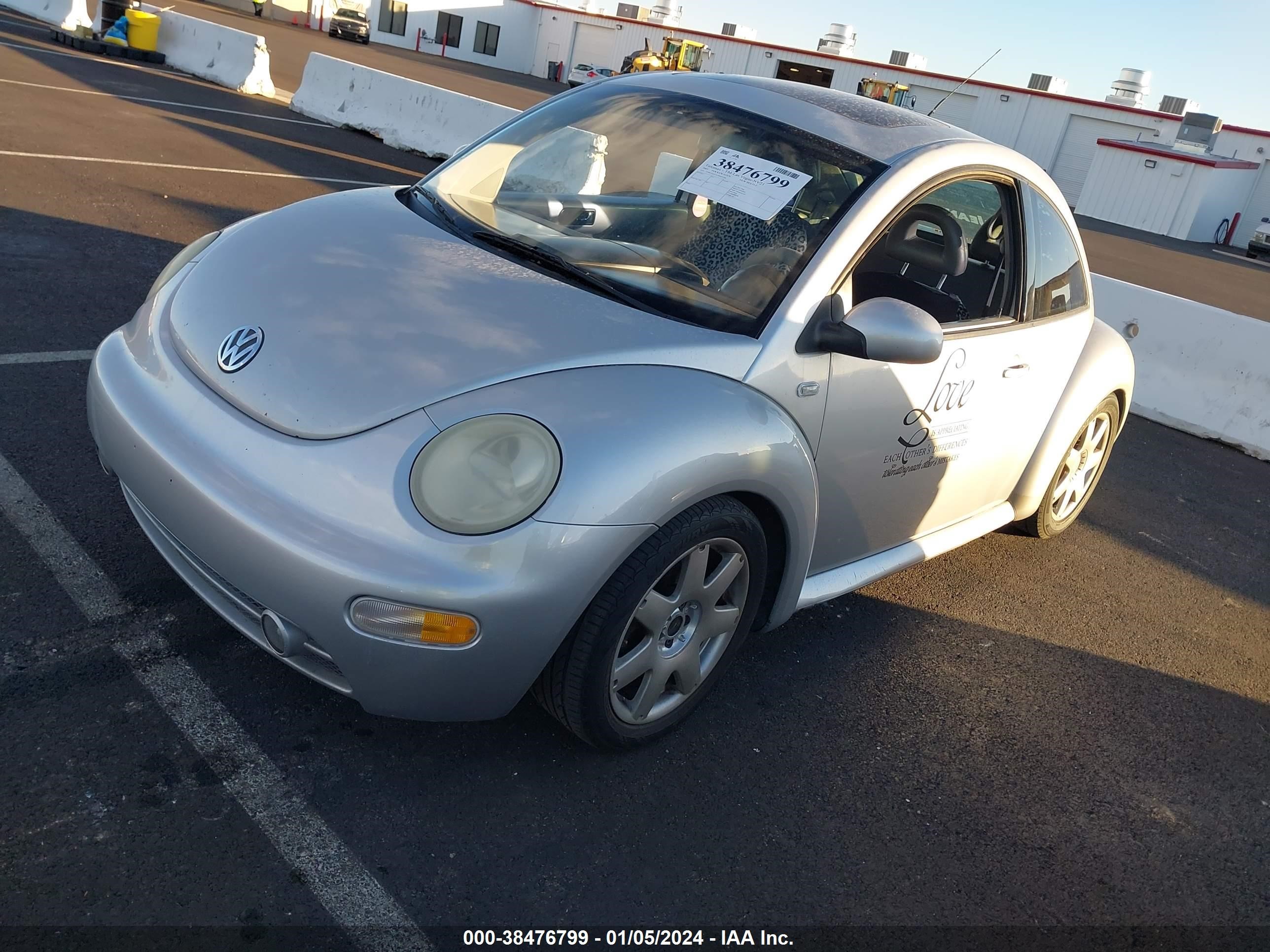 Photo 1 VIN: 3VWCD21CX1M435268 - VOLKSWAGEN BEETLE 