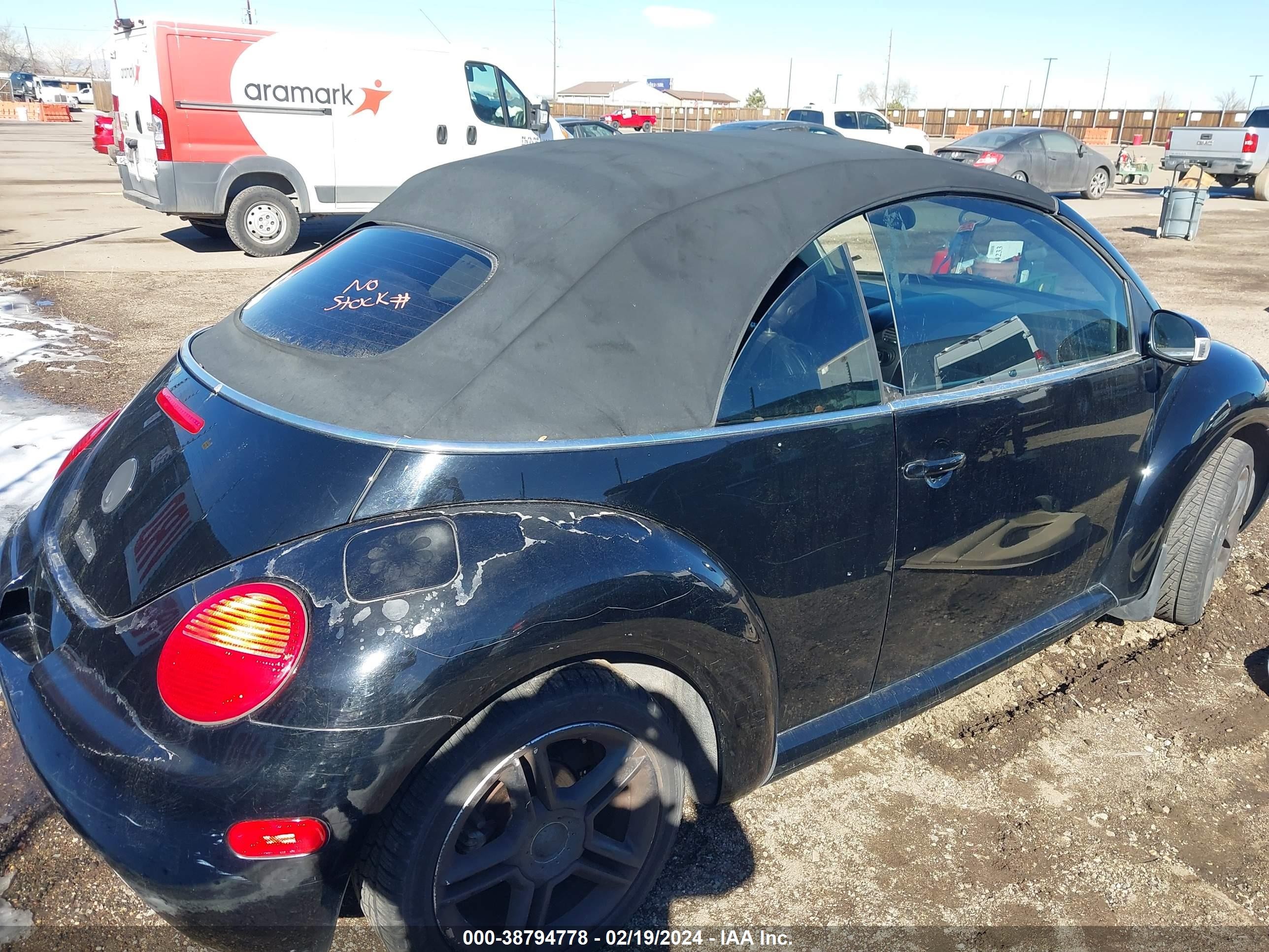 Photo 3 VIN: 3VWCD21Y84M307840 - VOLKSWAGEN BEETLE 