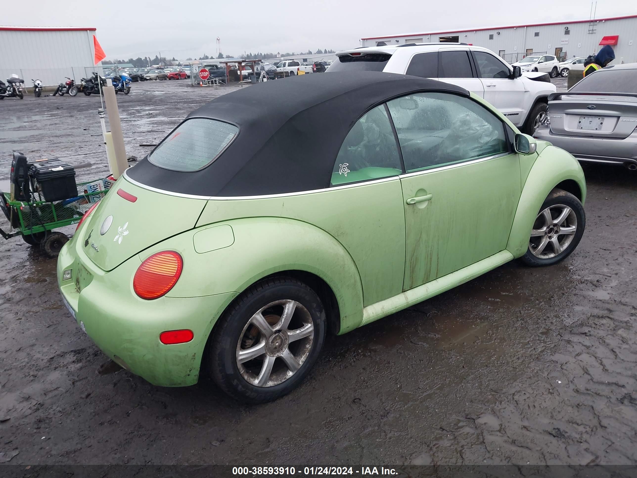 Photo 3 VIN: 3VWCD31Y15M317259 - VOLKSWAGEN BEETLE 