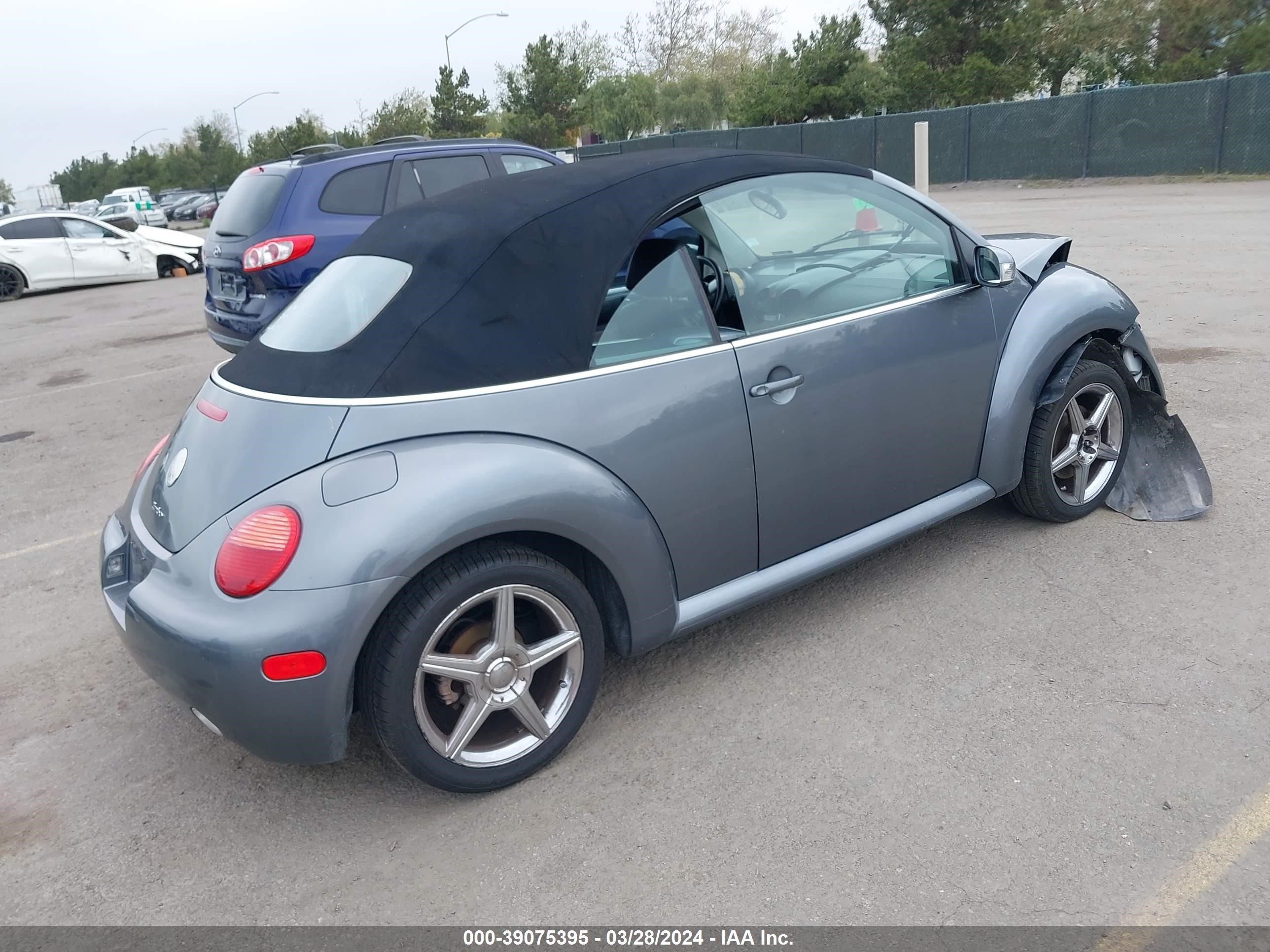 Photo 3 VIN: 3VWCD31Y94M310266 - VOLKSWAGEN BEETLE 