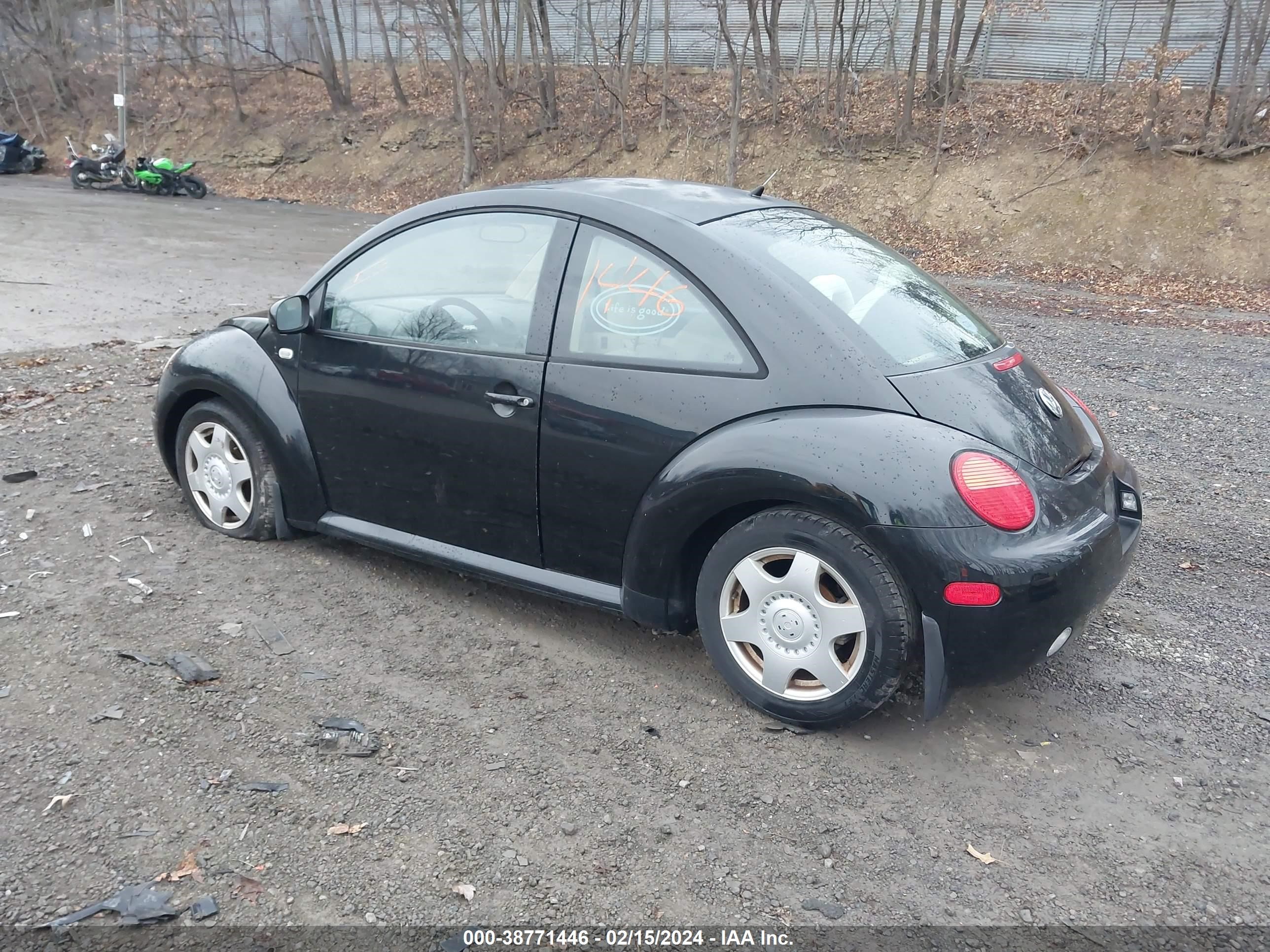 Photo 2 VIN: 3VWCK21C51M472086 - VOLKSWAGEN BEETLE 