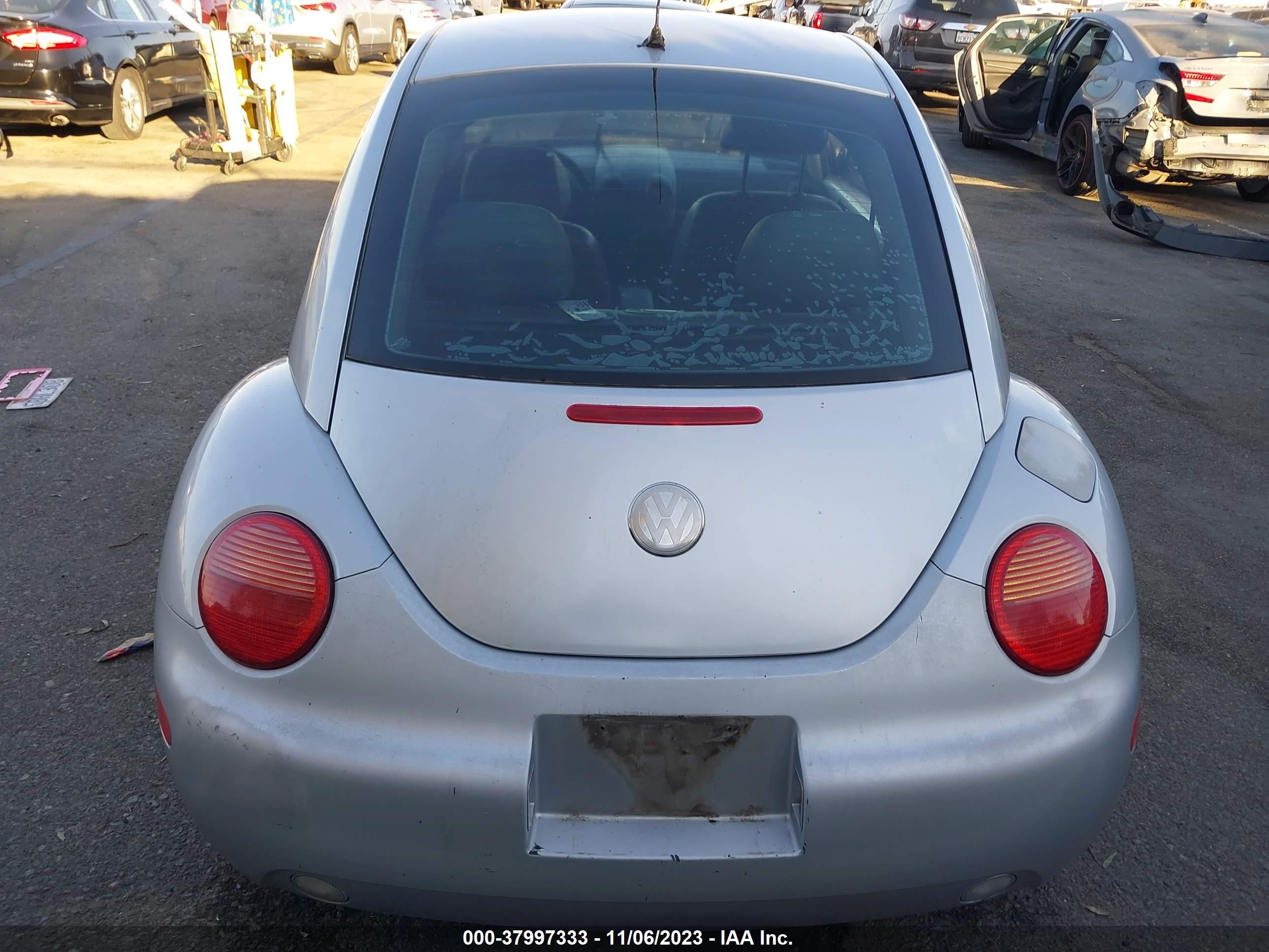 Photo 15 VIN: 3VWCK21C53M401666 - VOLKSWAGEN BEETLE 