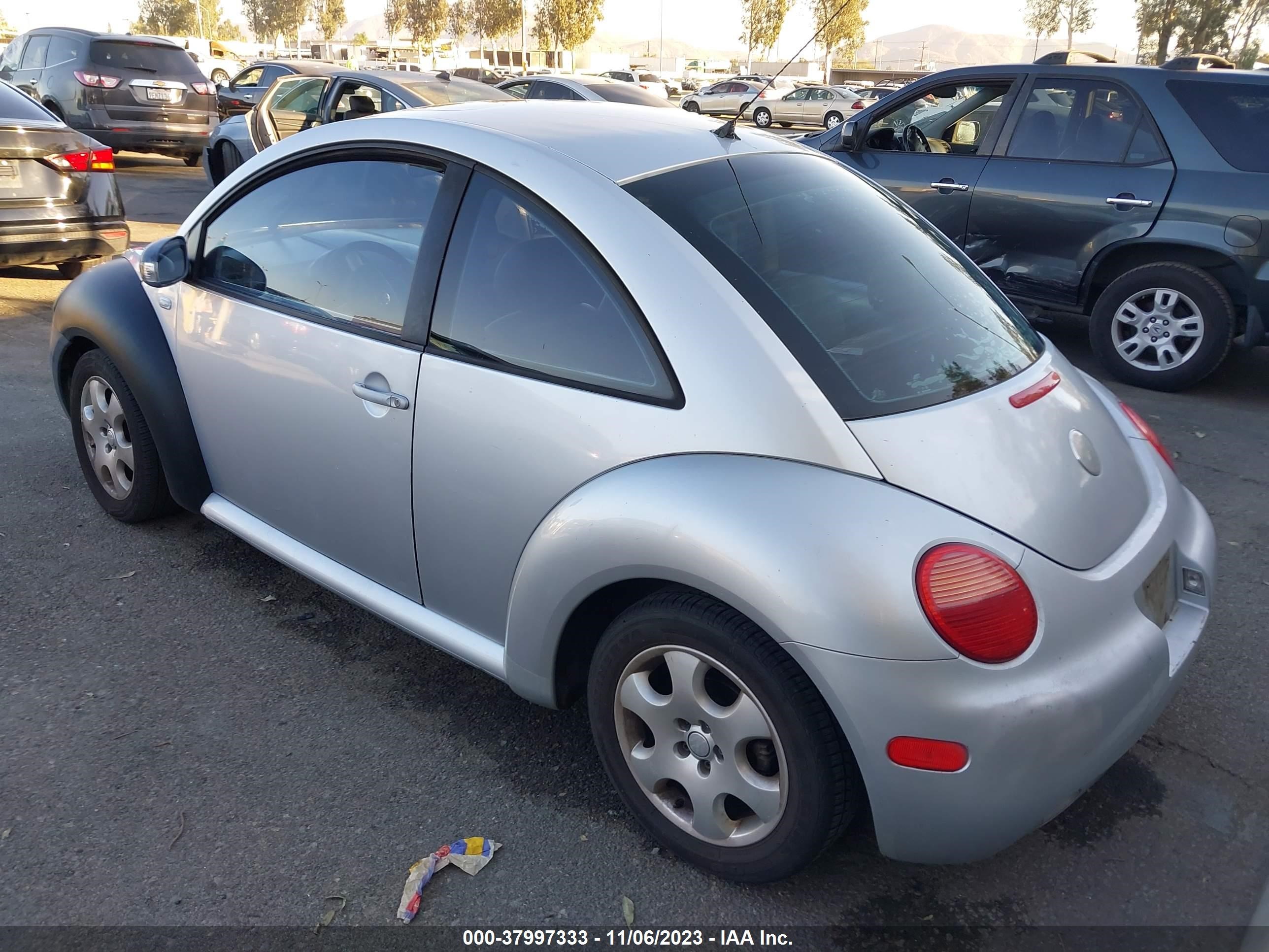 Photo 2 VIN: 3VWCK21C53M401666 - VOLKSWAGEN BEETLE 