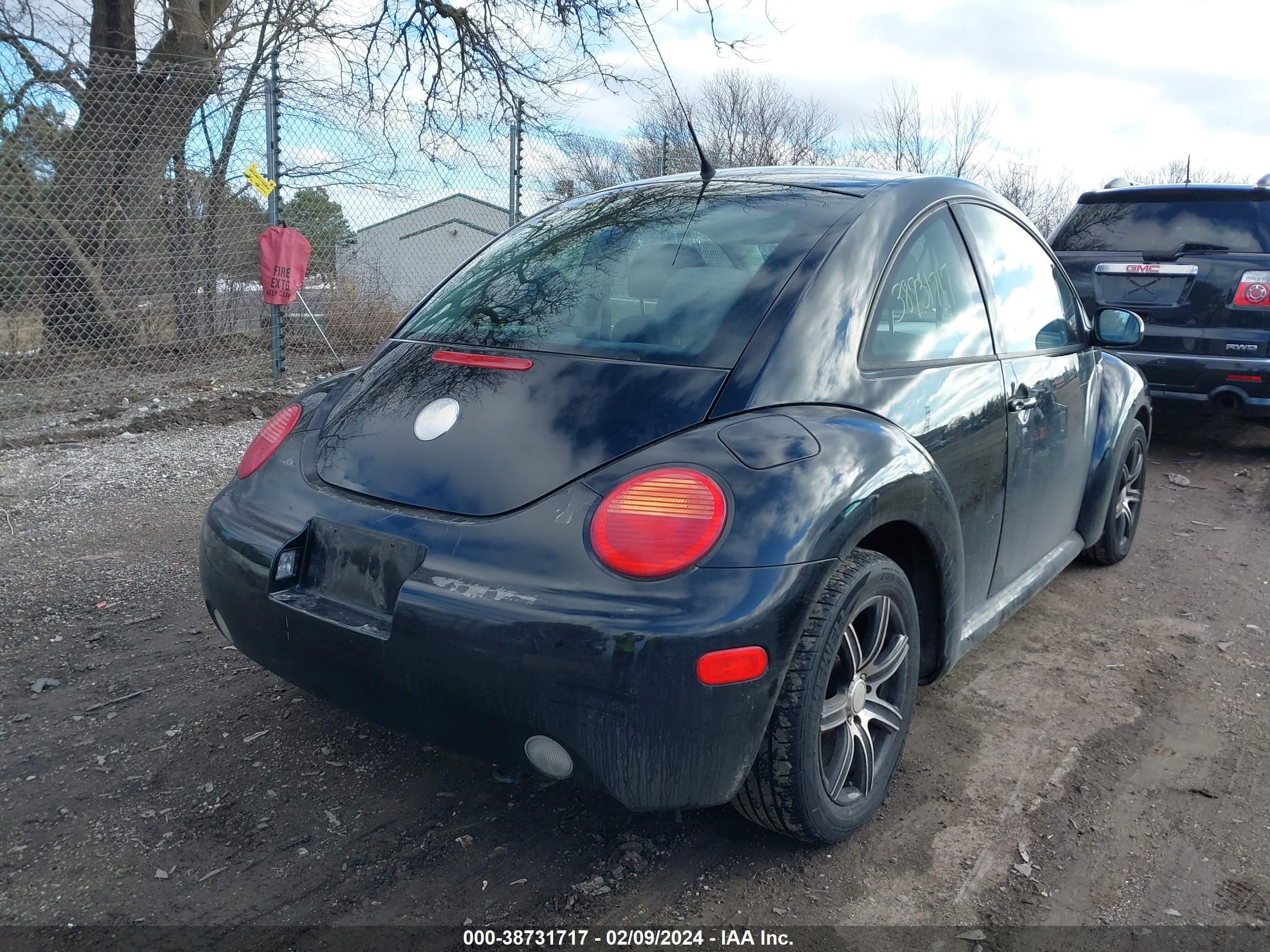 Photo 3 VIN: 3VWCK21C53M425241 - VOLKSWAGEN BEETLE 