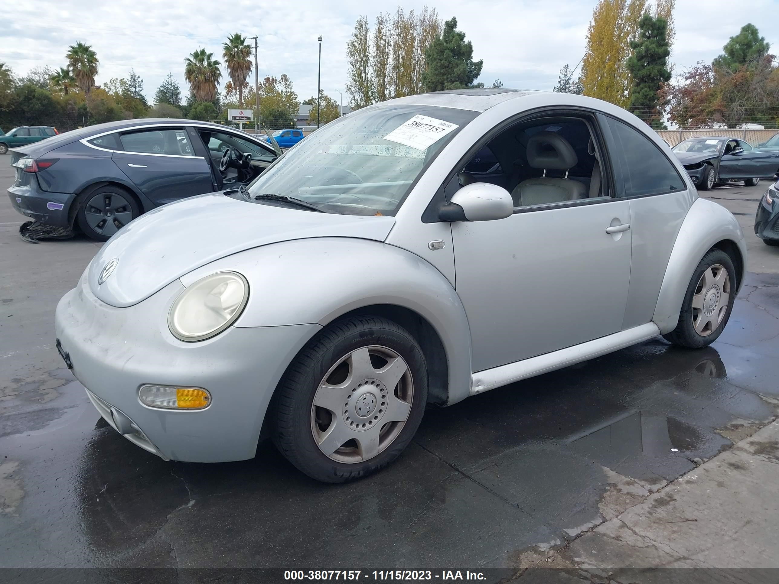 Photo 1 VIN: 3VWCK21C61M434785 - VOLKSWAGEN BEETLE 