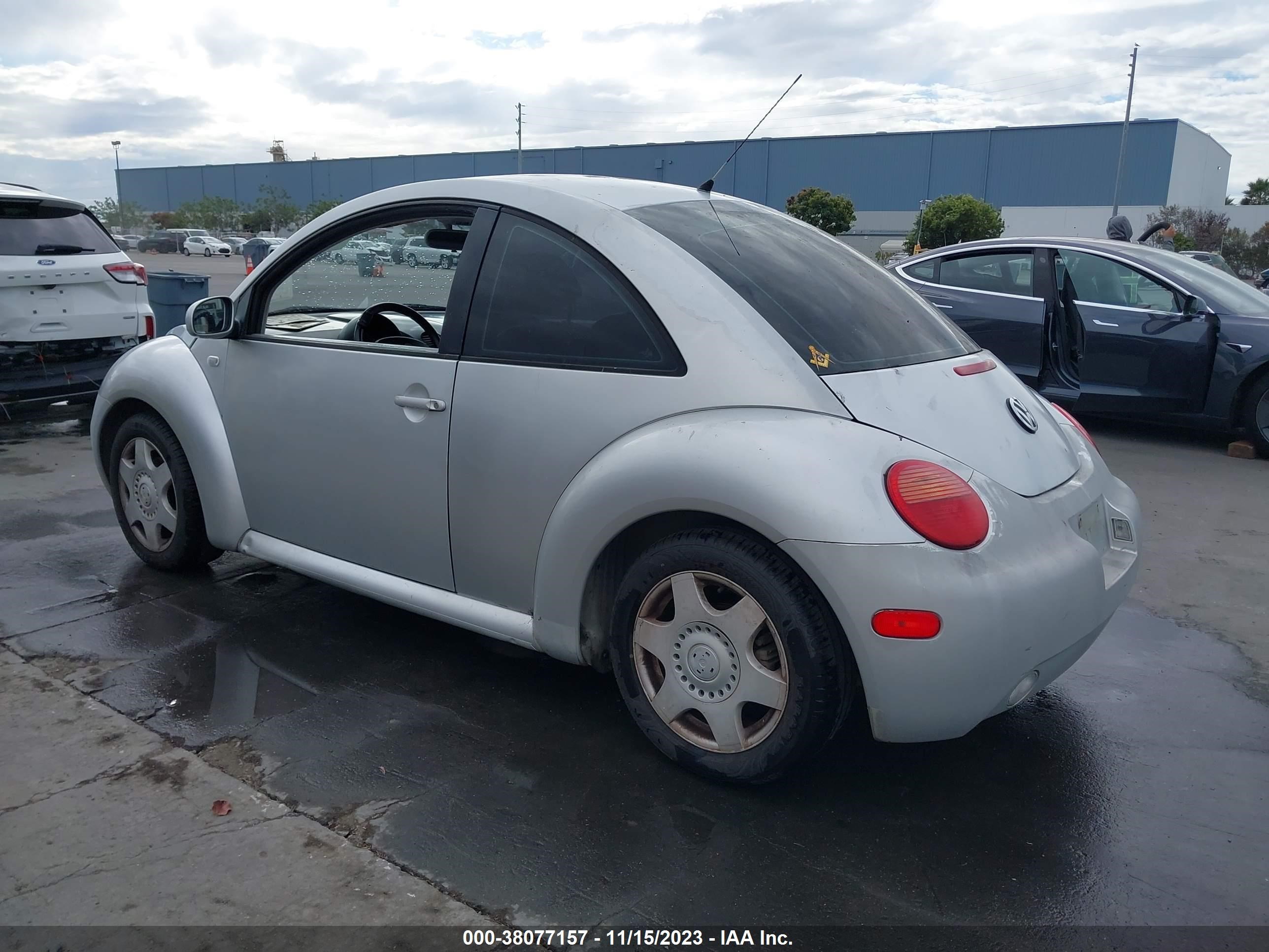 Photo 2 VIN: 3VWCK21C61M434785 - VOLKSWAGEN BEETLE 