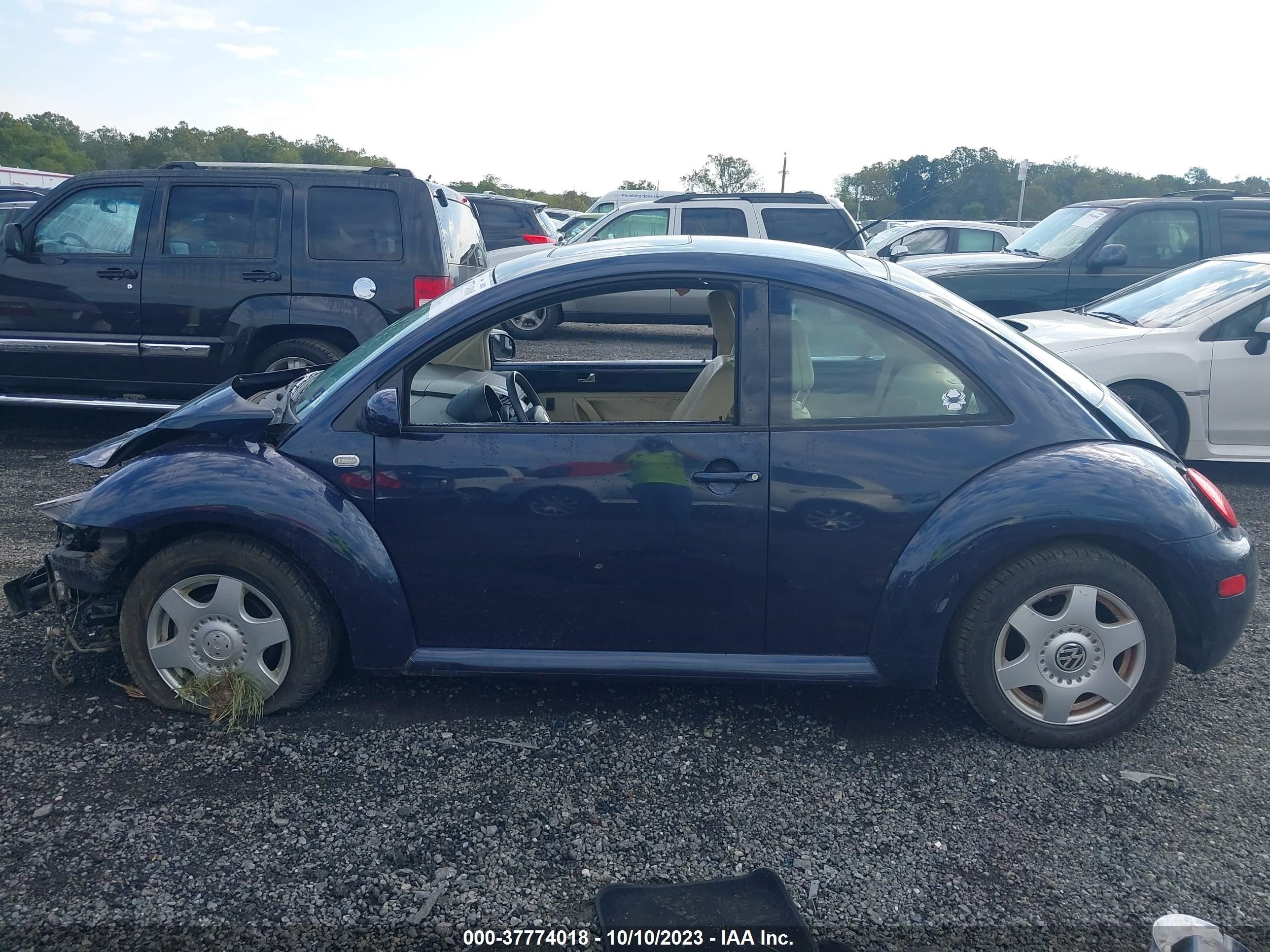 Photo 13 VIN: 3VWCK21C71M434746 - VOLKSWAGEN BEETLE 