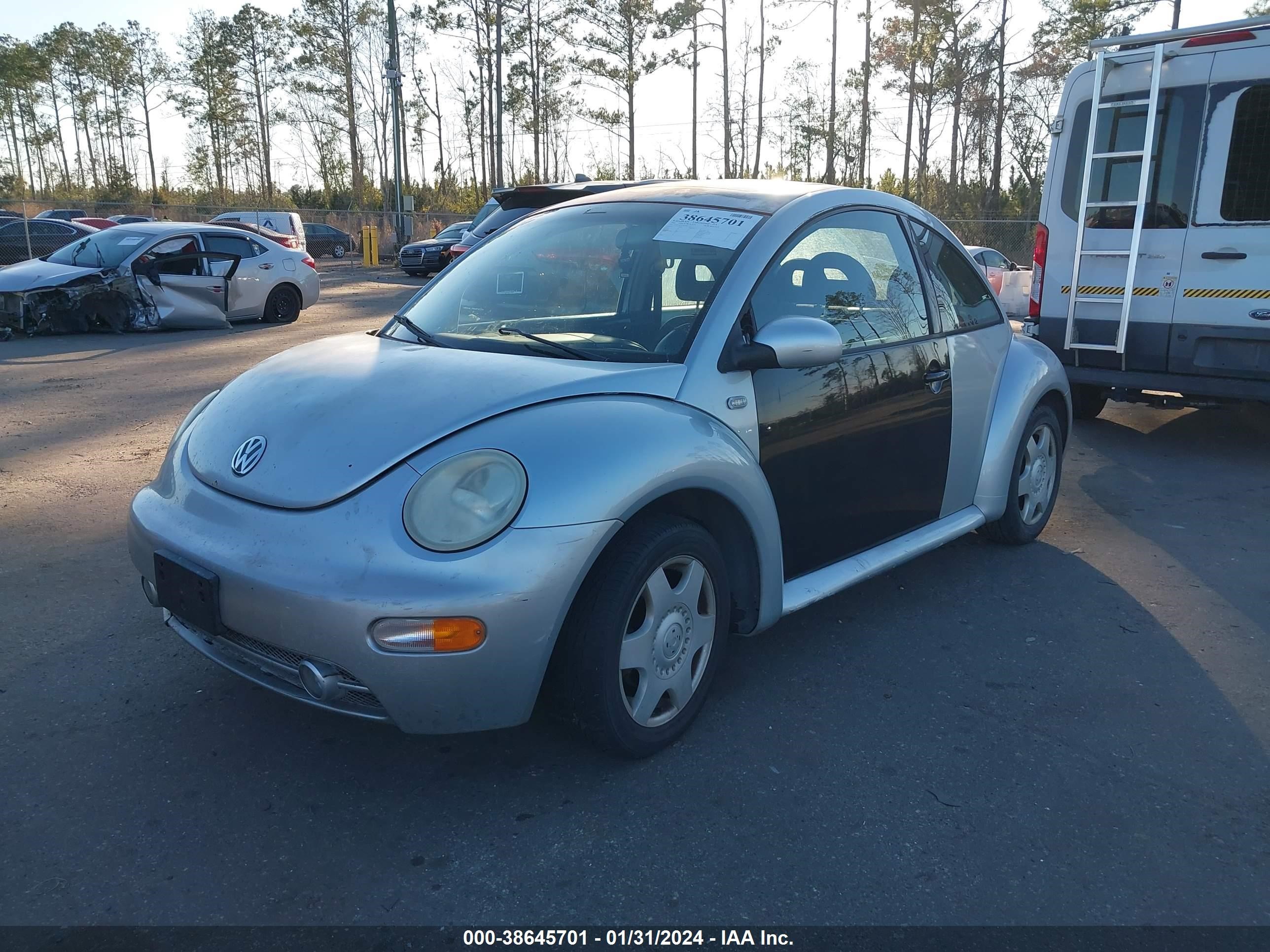 Photo 1 VIN: 3VWCK21C81M471255 - VOLKSWAGEN BEETLE 