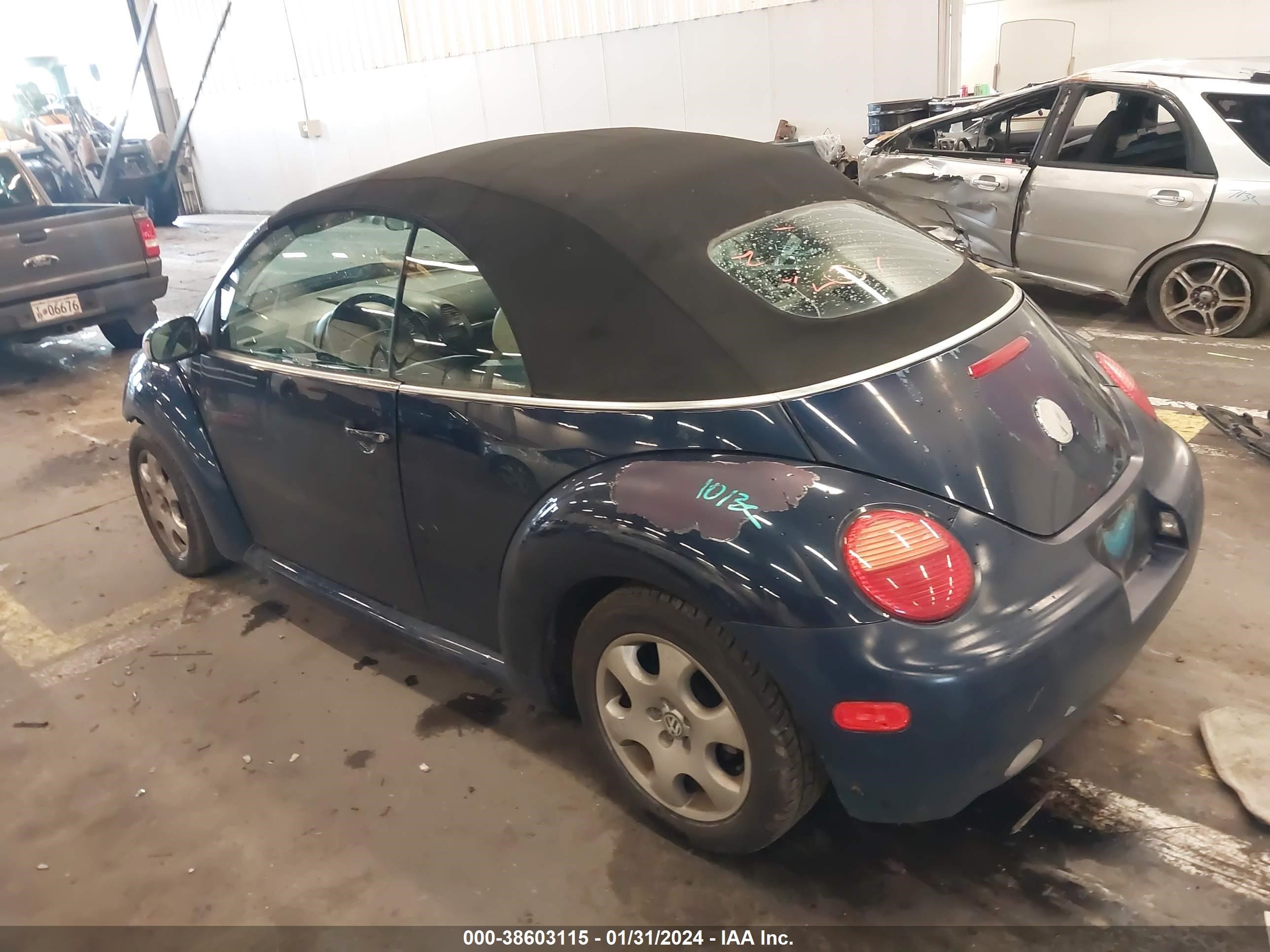 Photo 2 VIN: 3VWCK21YX3M327611 - VOLKSWAGEN BEETLE 