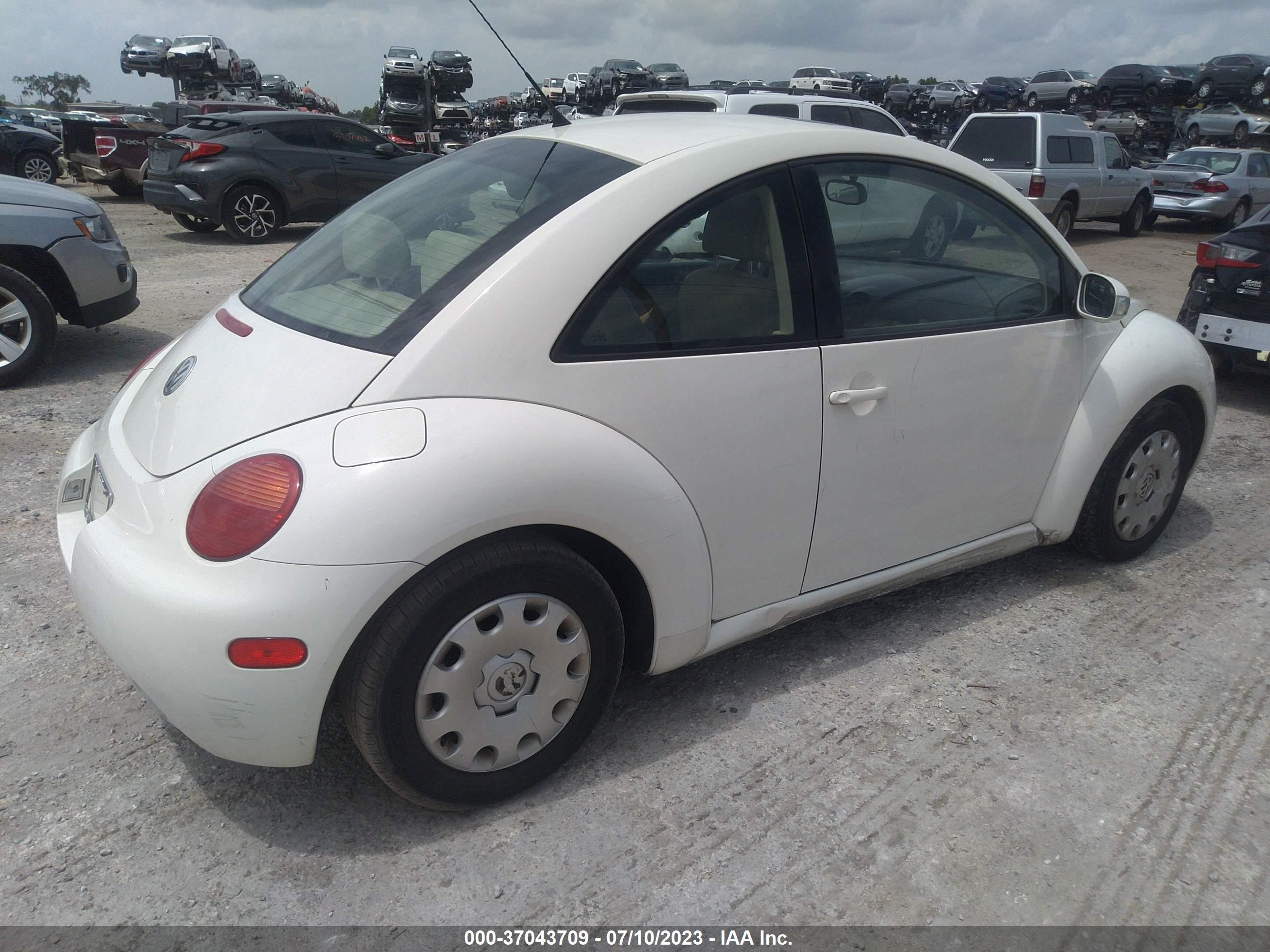 Photo 3 VIN: 3VWCK31C15M412785 - VOLKSWAGEN BEETLE 