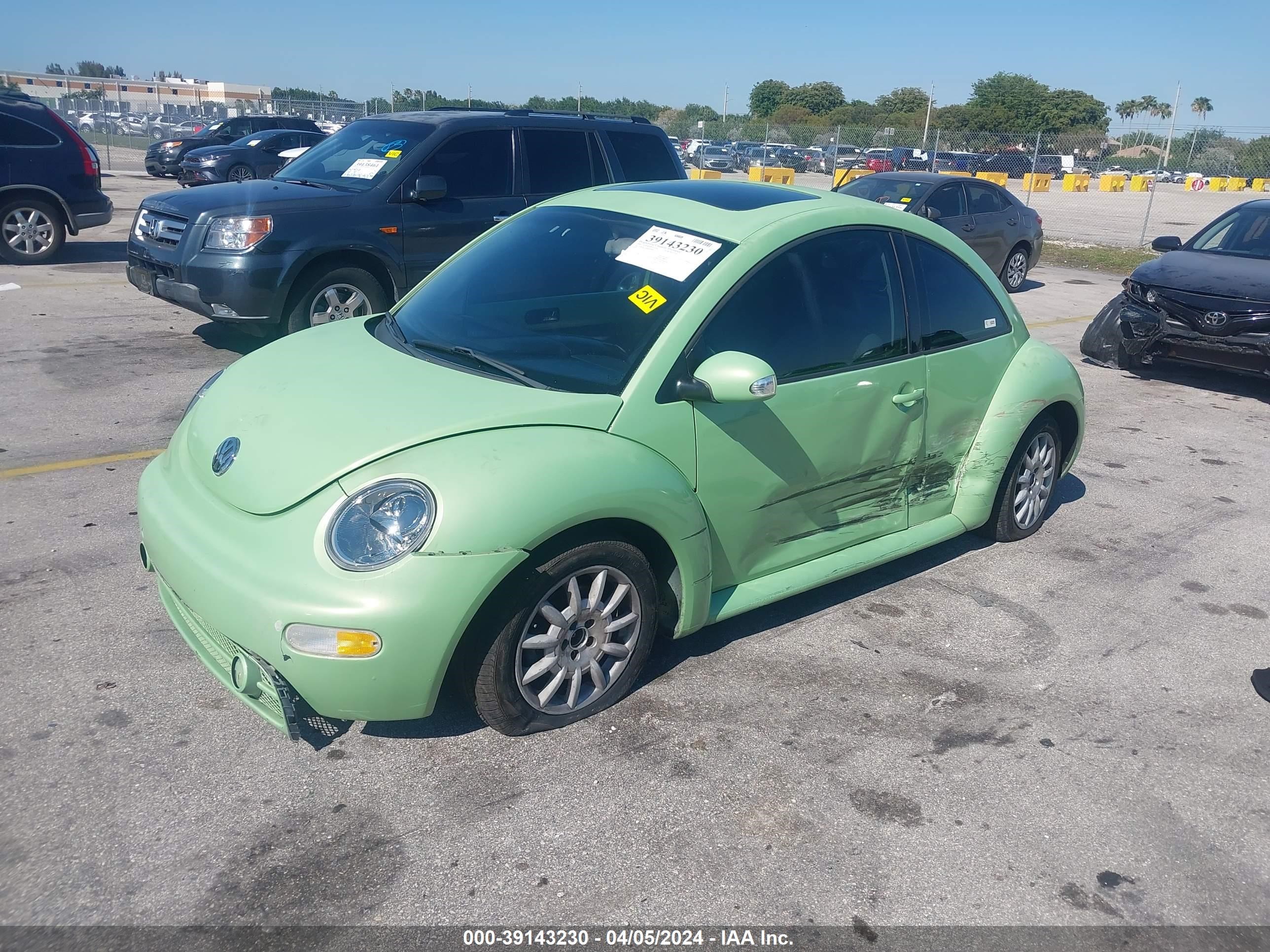 Photo 1 VIN: 3VWCK31C84M418808 - VOLKSWAGEN BEETLE 