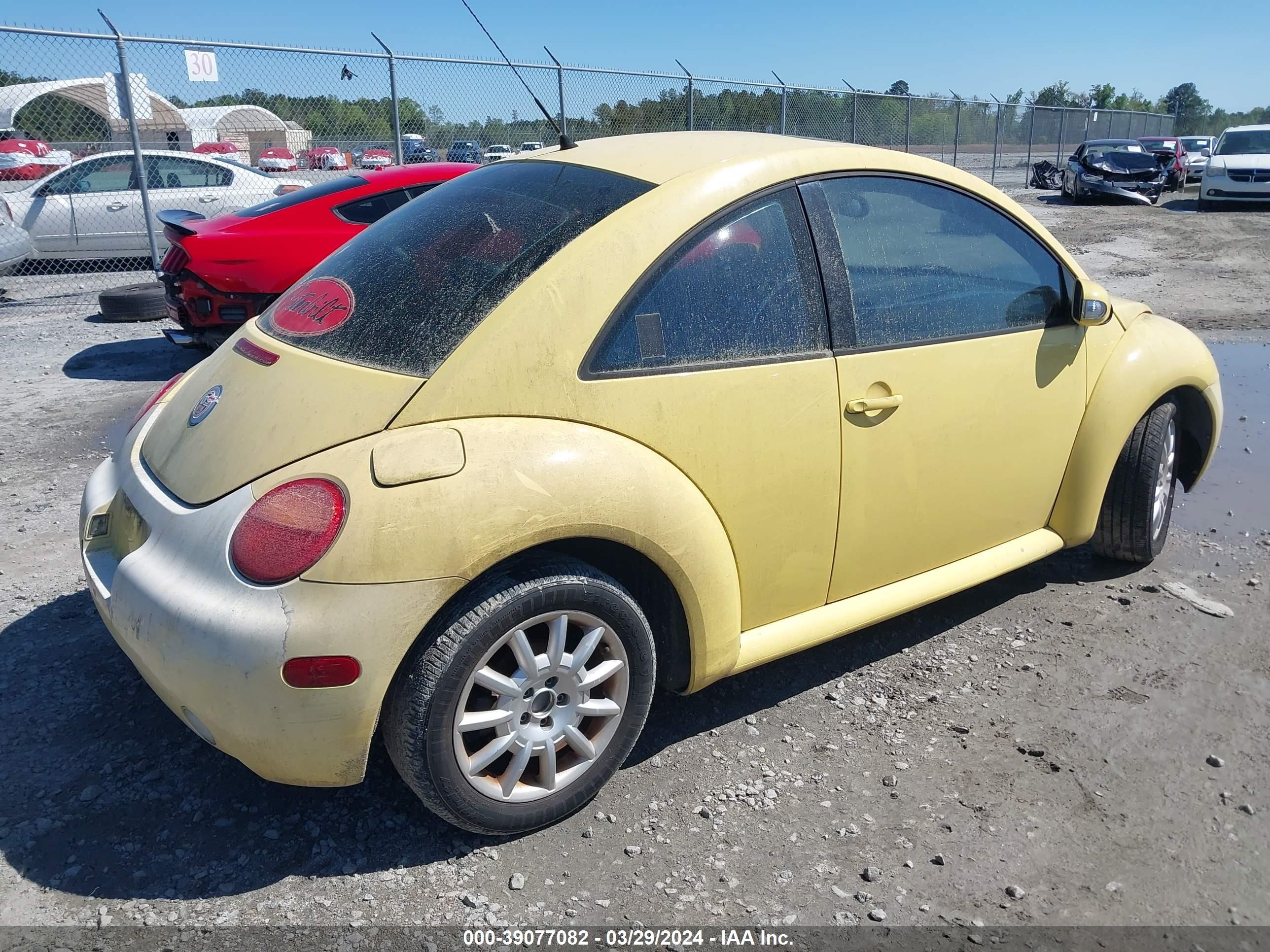 Photo 3 VIN: 3VWCK31C94M416842 - VOLKSWAGEN BEETLE 