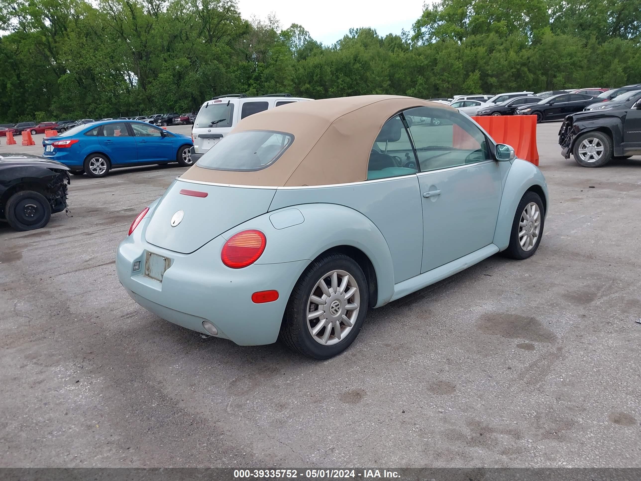 Photo 3 VIN: 3VWCM31Y04M323763 - VOLKSWAGEN BEETLE 