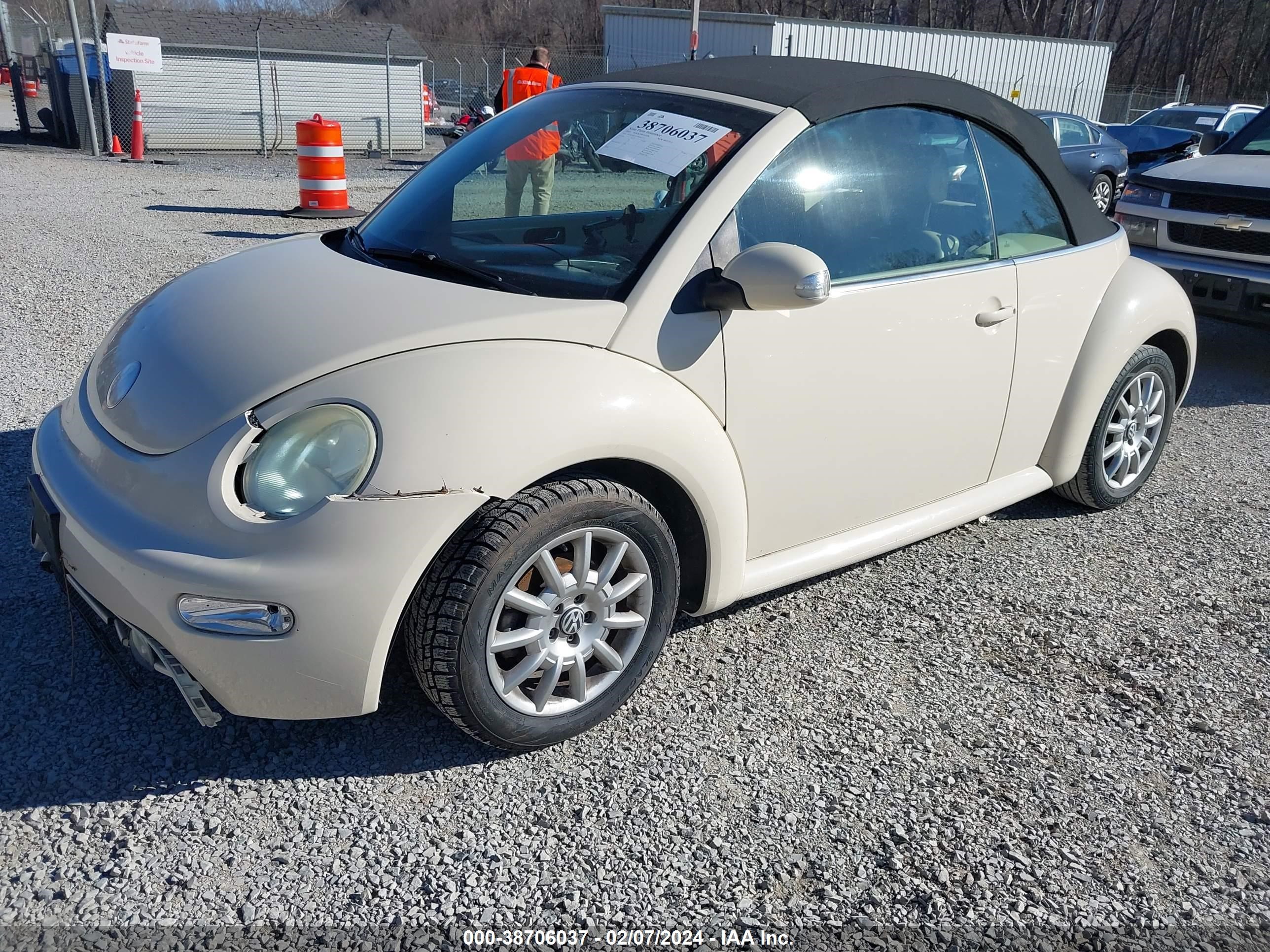 Photo 1 VIN: 3VWCM31Y25M365725 - VOLKSWAGEN BEETLE 