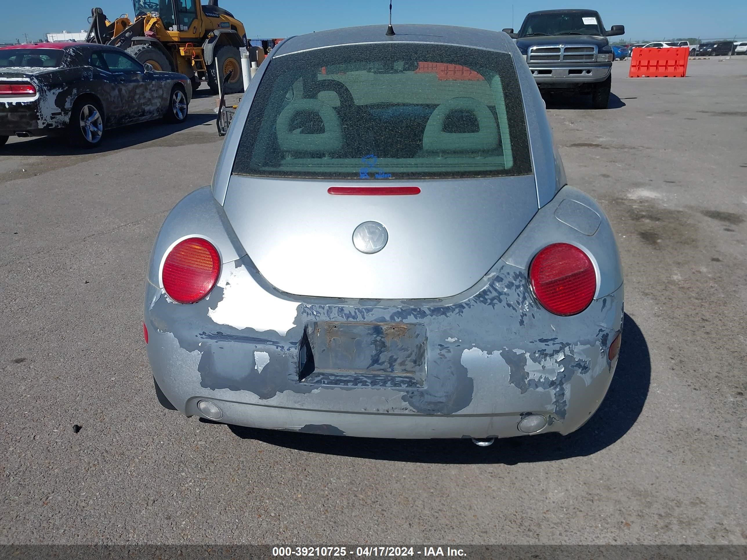 Photo 5 VIN: 3VWCP21C42M444122 - VOLKSWAGEN BEETLE 