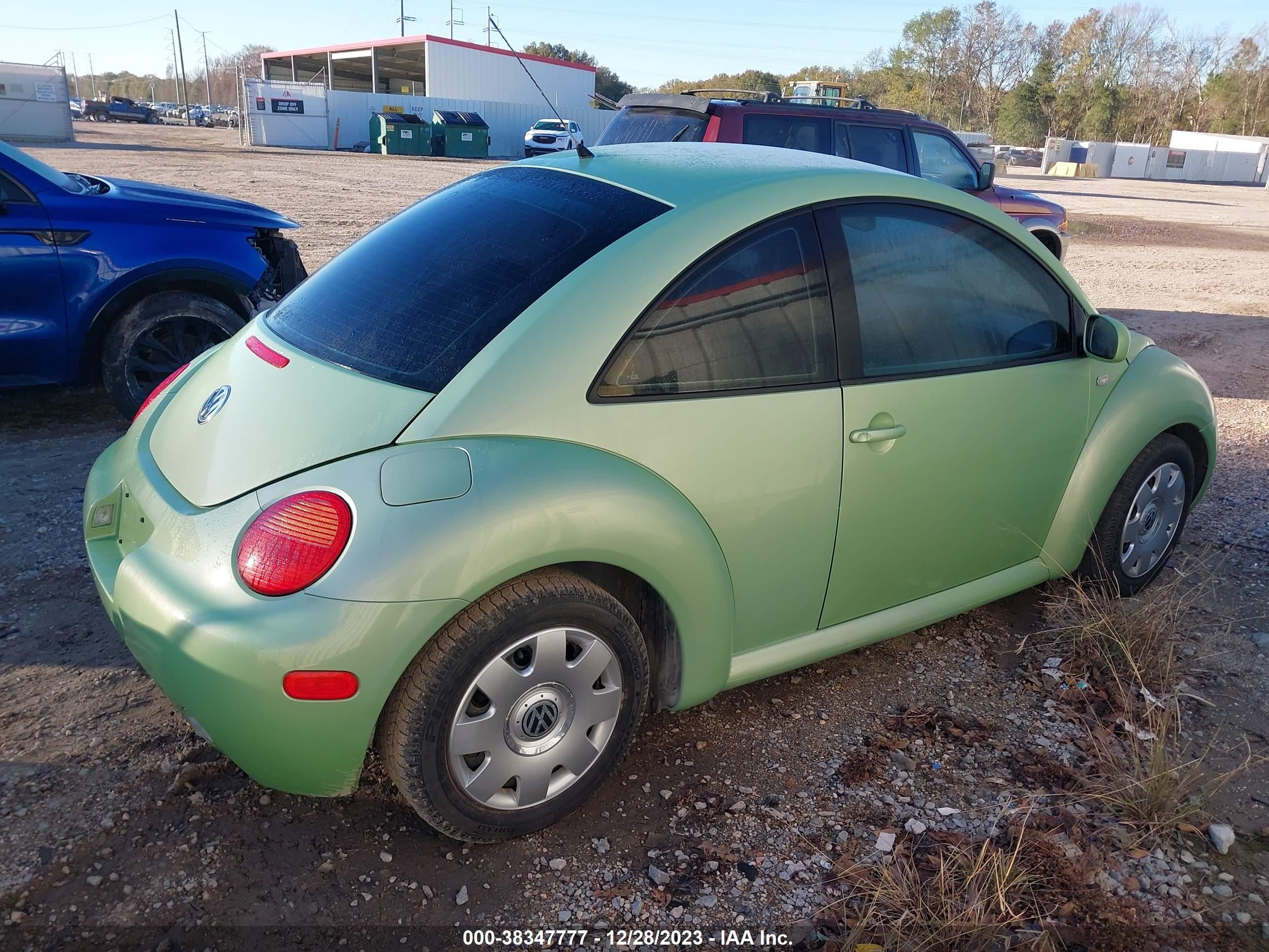 Photo 3 VIN: 3VWCP21C52M436904 - VOLKSWAGEN BEETLE 