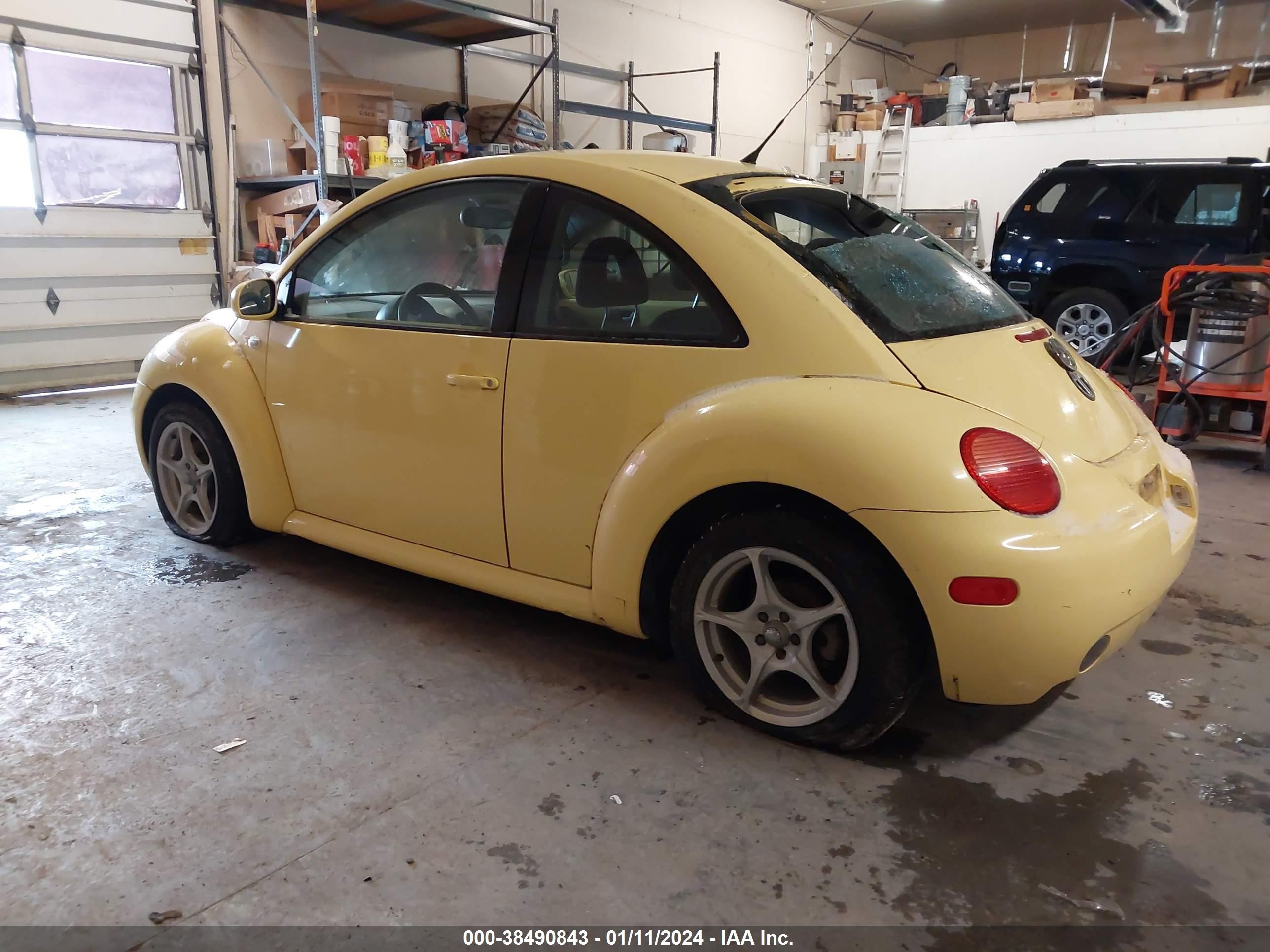 Photo 2 VIN: 3VWCP21C81M476778 - VOLKSWAGEN BEETLE 