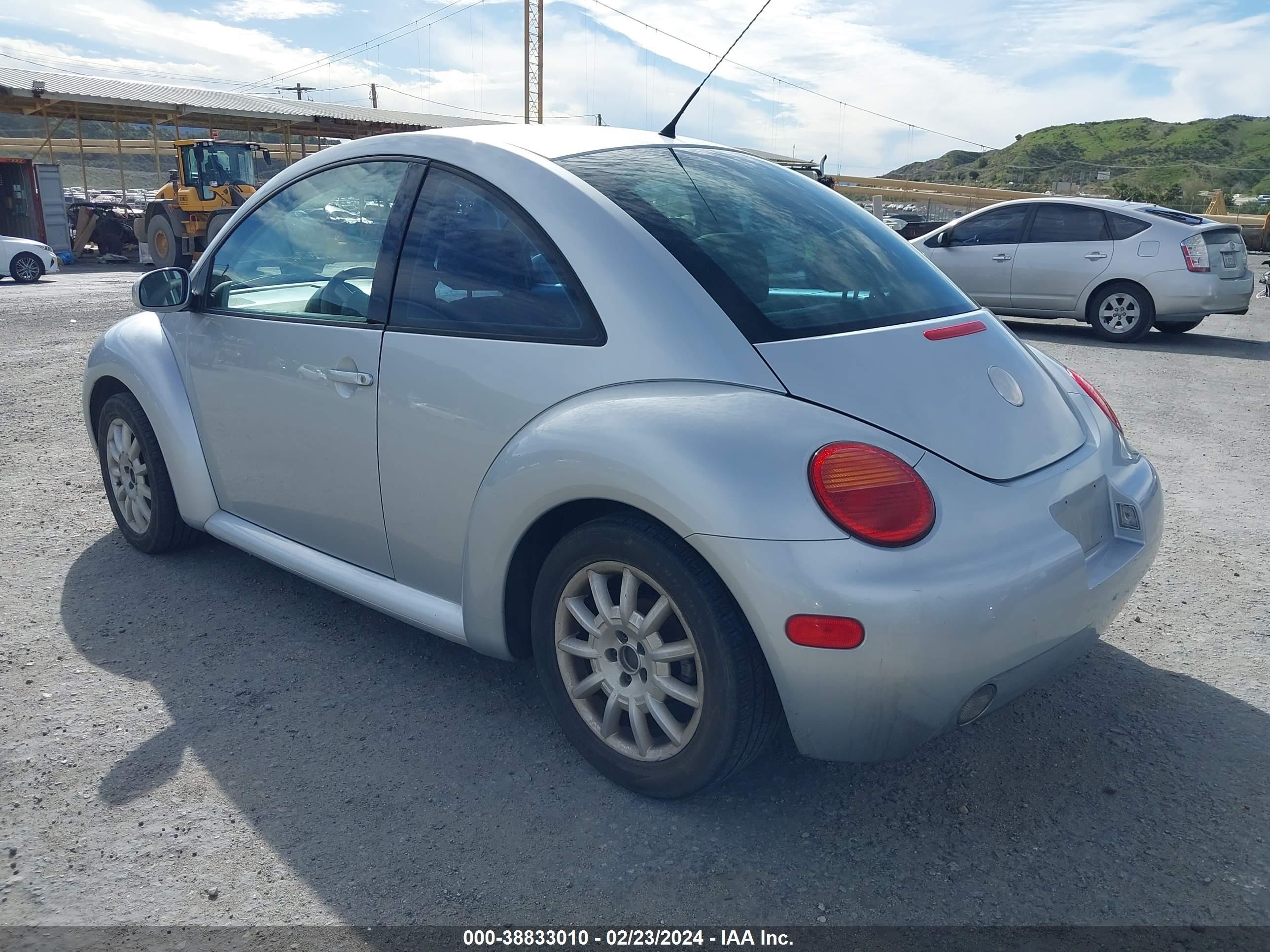 Photo 2 VIN: 3VWCR31C94M414360 - VOLKSWAGEN BEETLE 