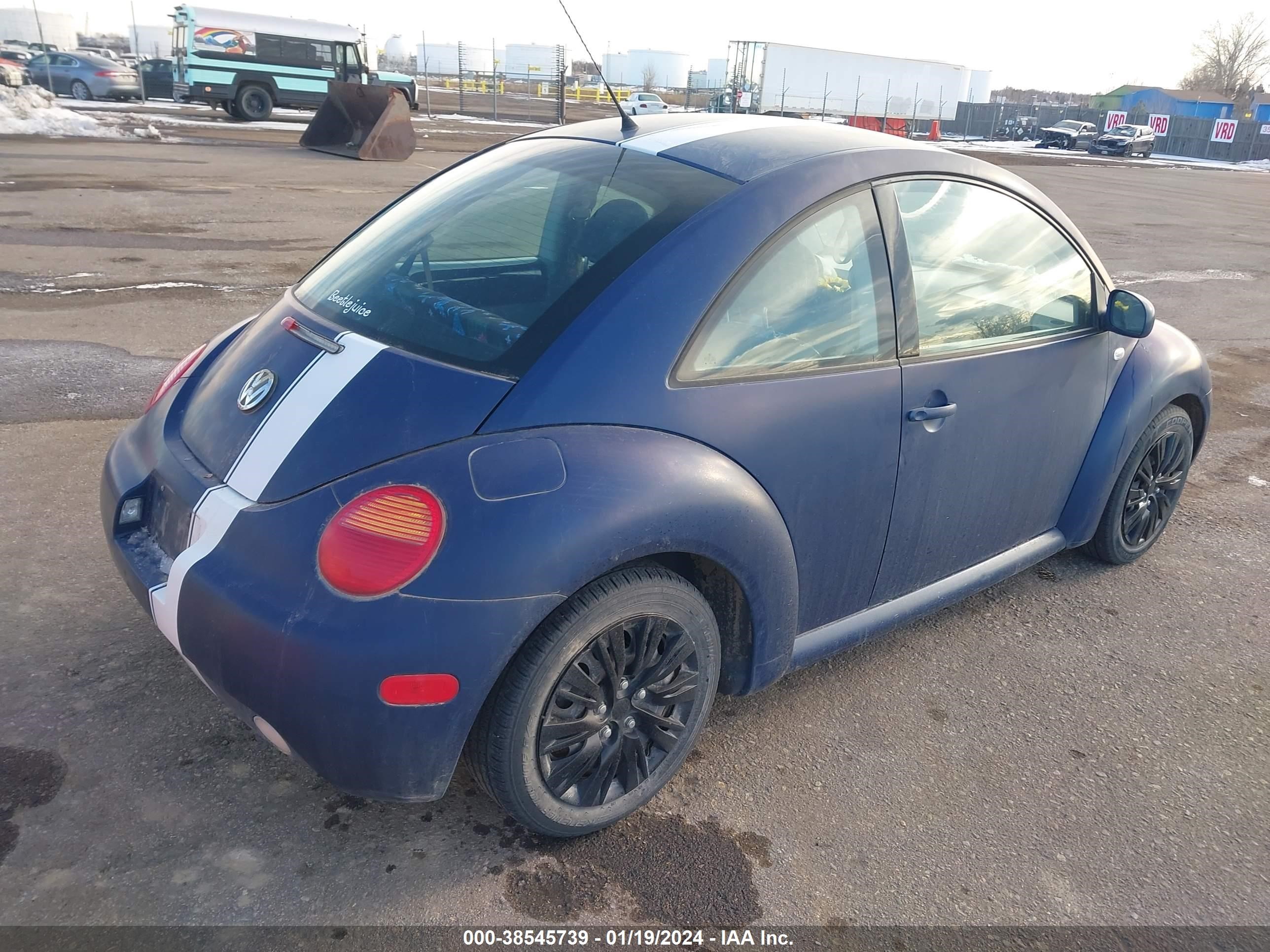 Photo 3 VIN: 3VWCS21C21M400620 - VOLKSWAGEN BEETLE 