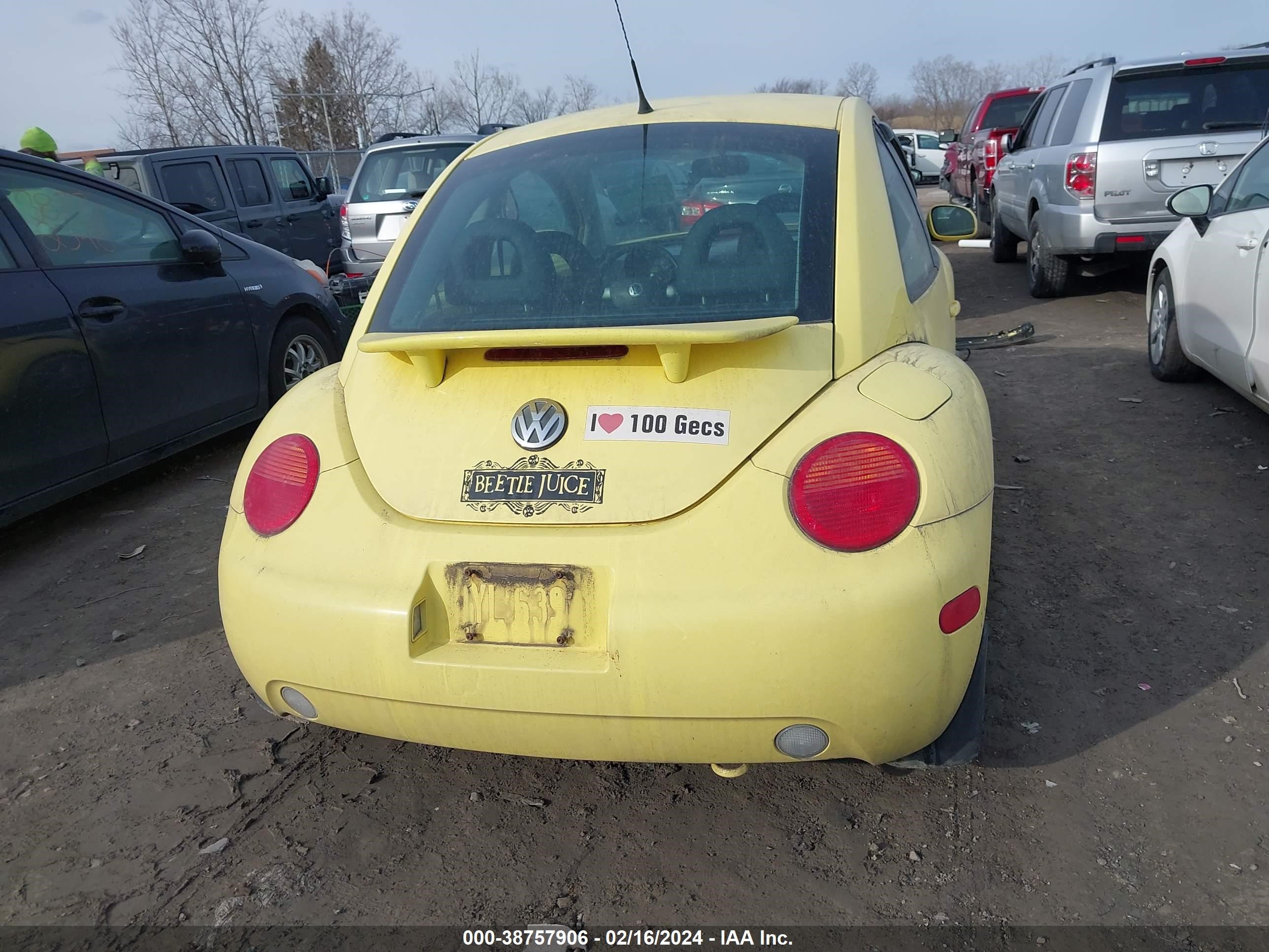 Photo 16 VIN: 3VWCS21C71M417610 - VOLKSWAGEN BEETLE 