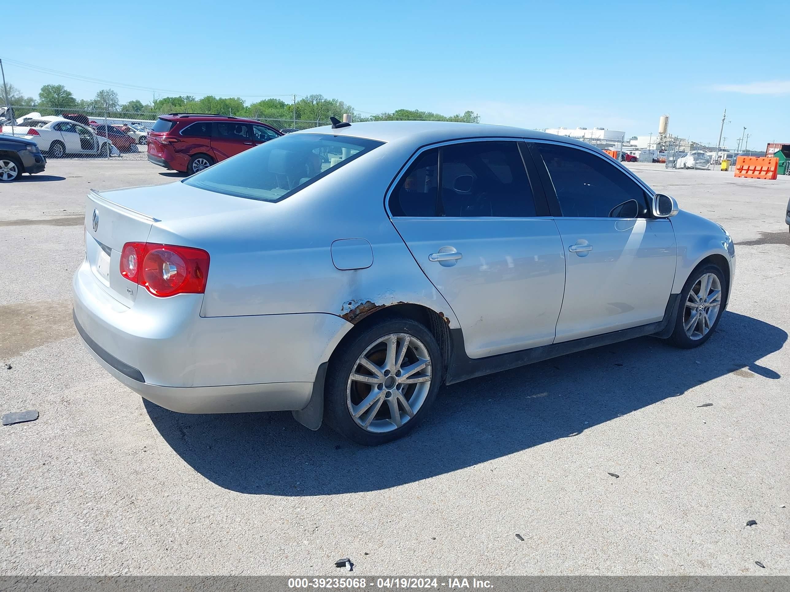 Photo 3 VIN: 3VWCT71K86M054288 - VOLKSWAGEN JETTA 