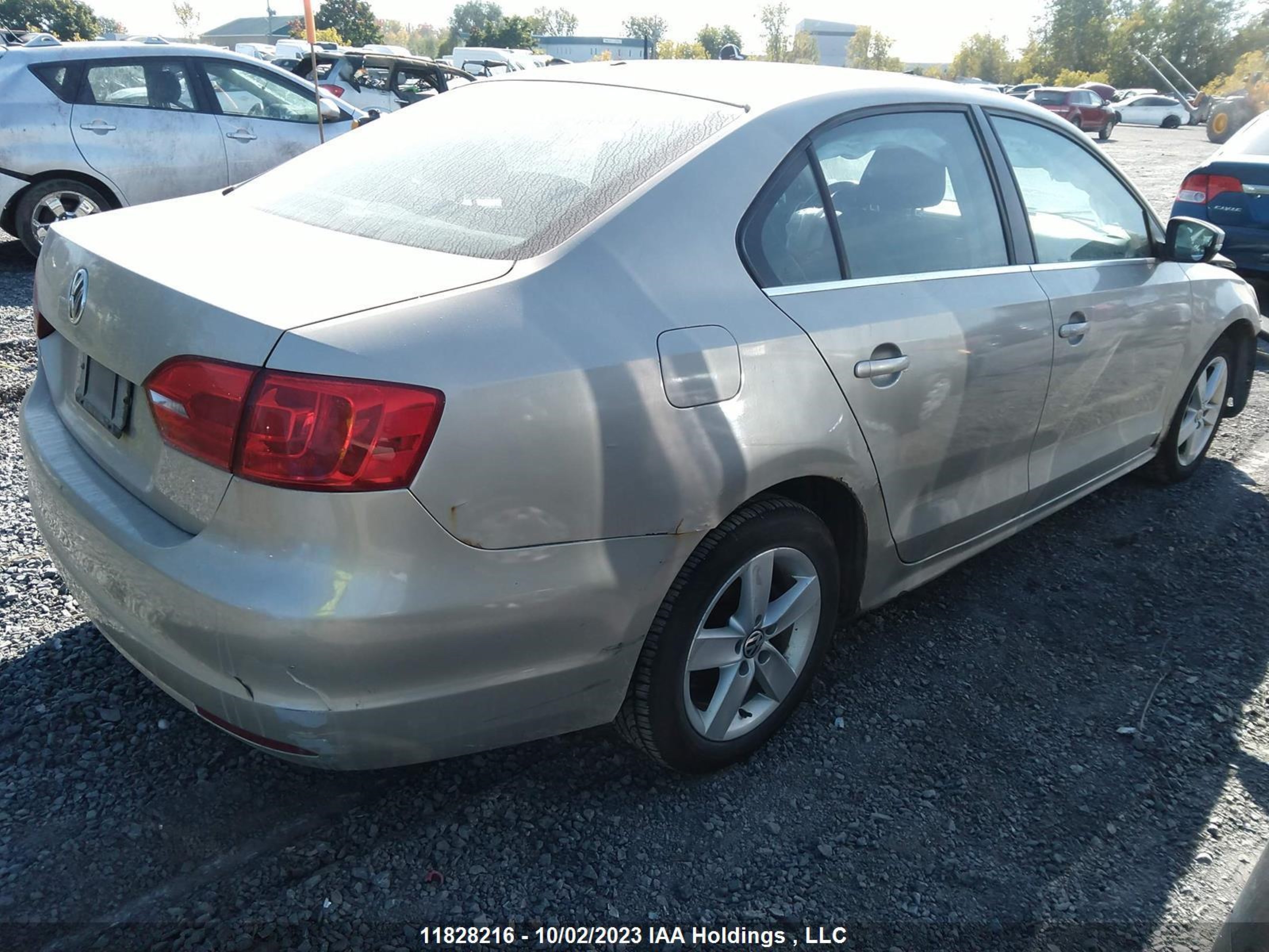 Photo 3 VIN: 3VWD07AJ0EM237283 - VOLKSWAGEN JETTA 