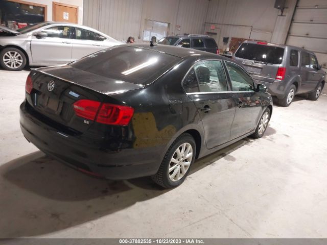 Photo 3 VIN: 3VWD07AJ2EM380249 - VOLKSWAGEN JETTA SEDAN 